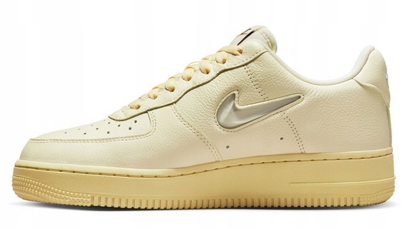 Buty Nike Wmns Air Force DO9456 100 R. 40