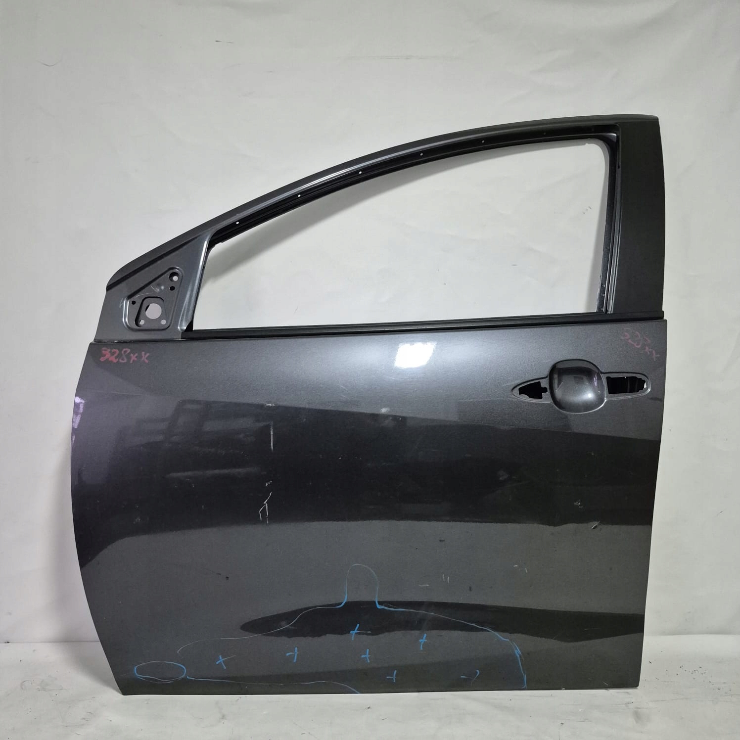 TOYOTA YARIS IV 20- door left front front