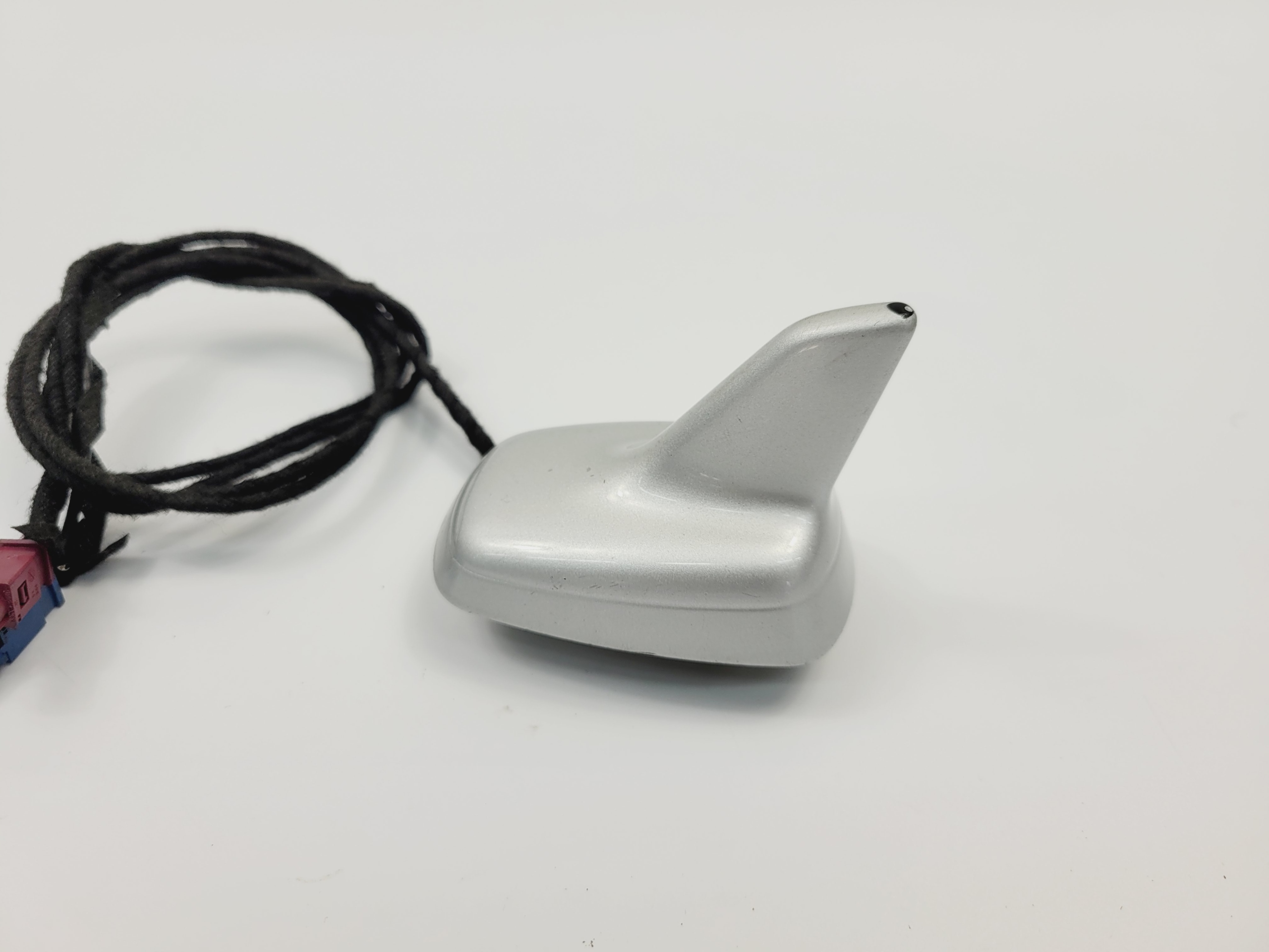 ANTENA dach AUDI Q7 4L LX7W 4L0035503L