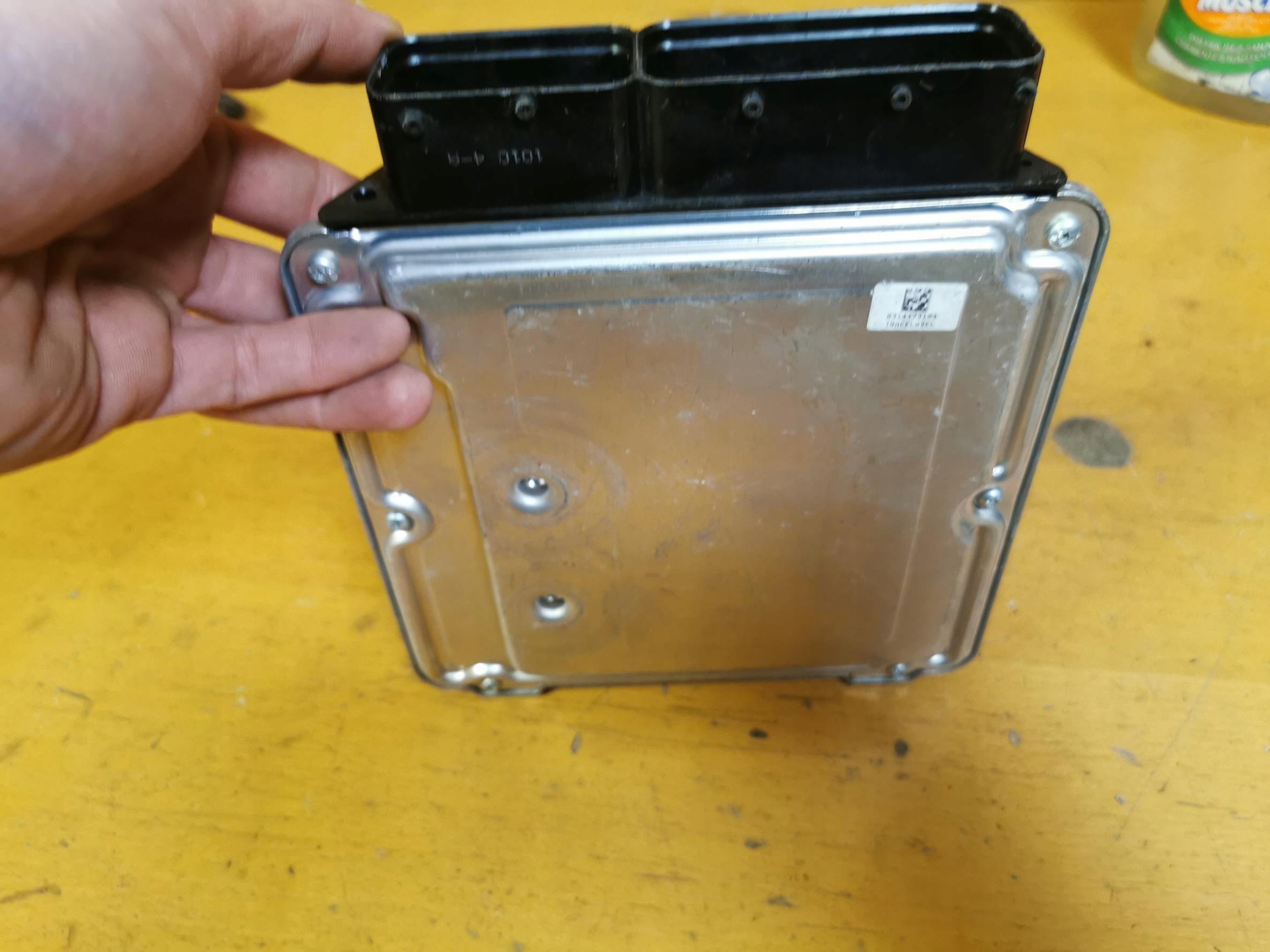 control unit computer of the engine AUDI A6 C6 2.0 TDI 170KM 03L906019AG CAHA