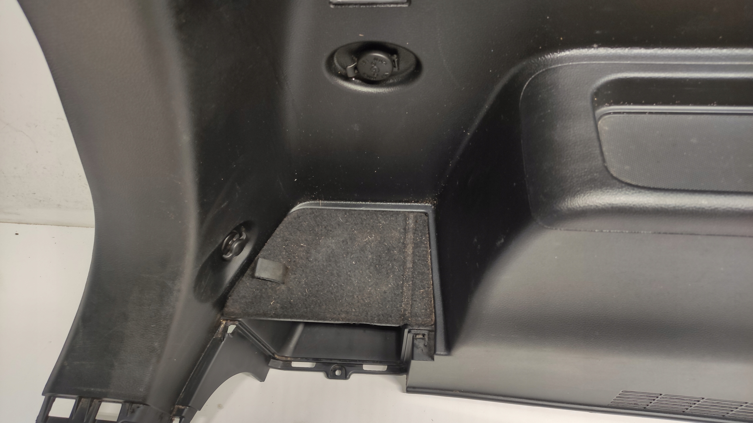 KIA CARENS IV side upholstery boot left left light 13-18