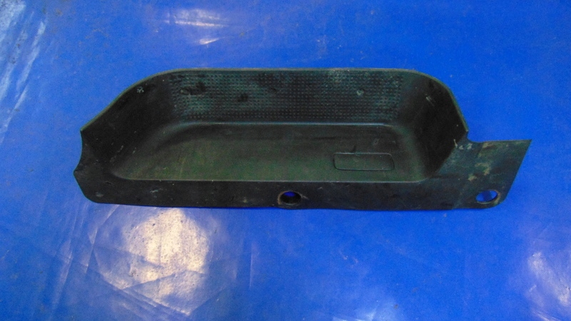 STOPIEN threshold right front VIVARO A RENAULT TRAFIC II PRIMASTER 01-14R