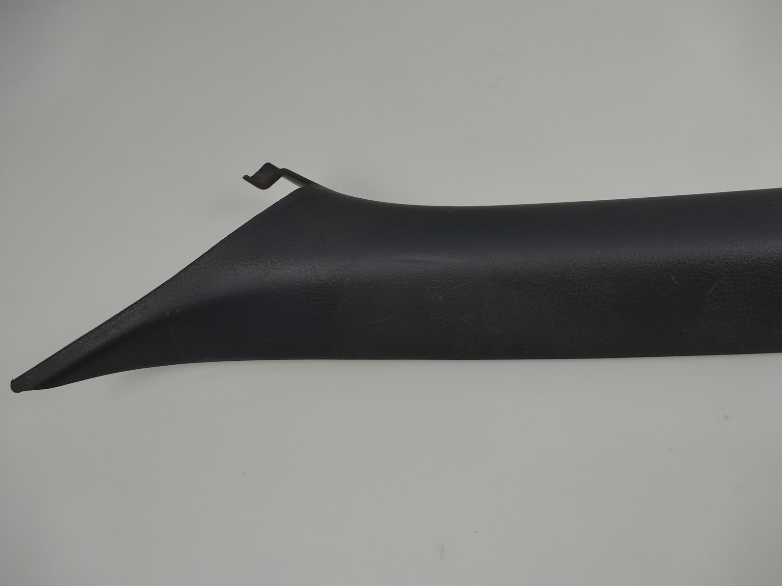 AUDI A4 B7 CABRIO side SLUPKA pillar P.P. 08r