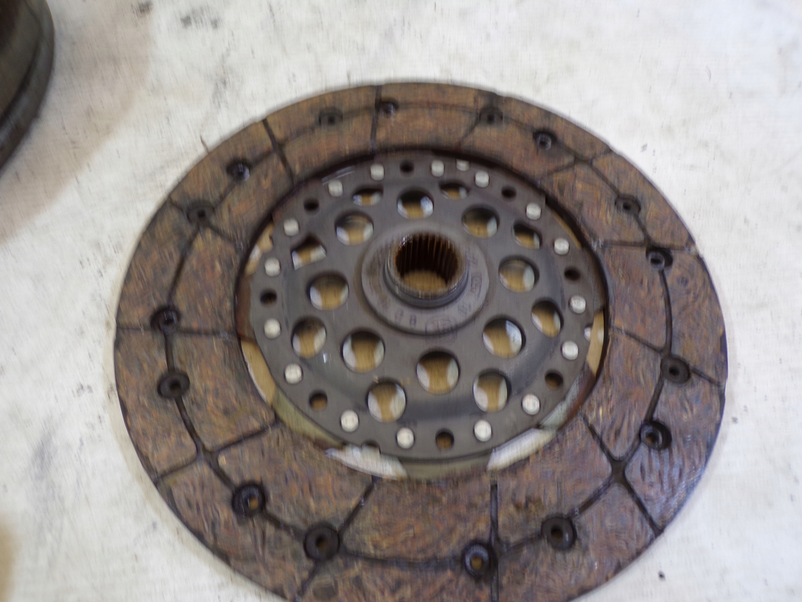 clutch wheel flywheel DWUMASA 2.5 TDI engine AJT 88KM B02103