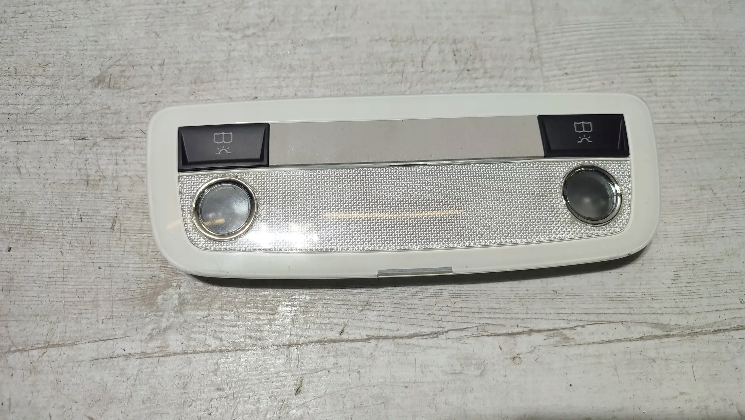 Mercedes-Benz A-classa W176 17r. 1.5cdi Oswietlenie cabs light