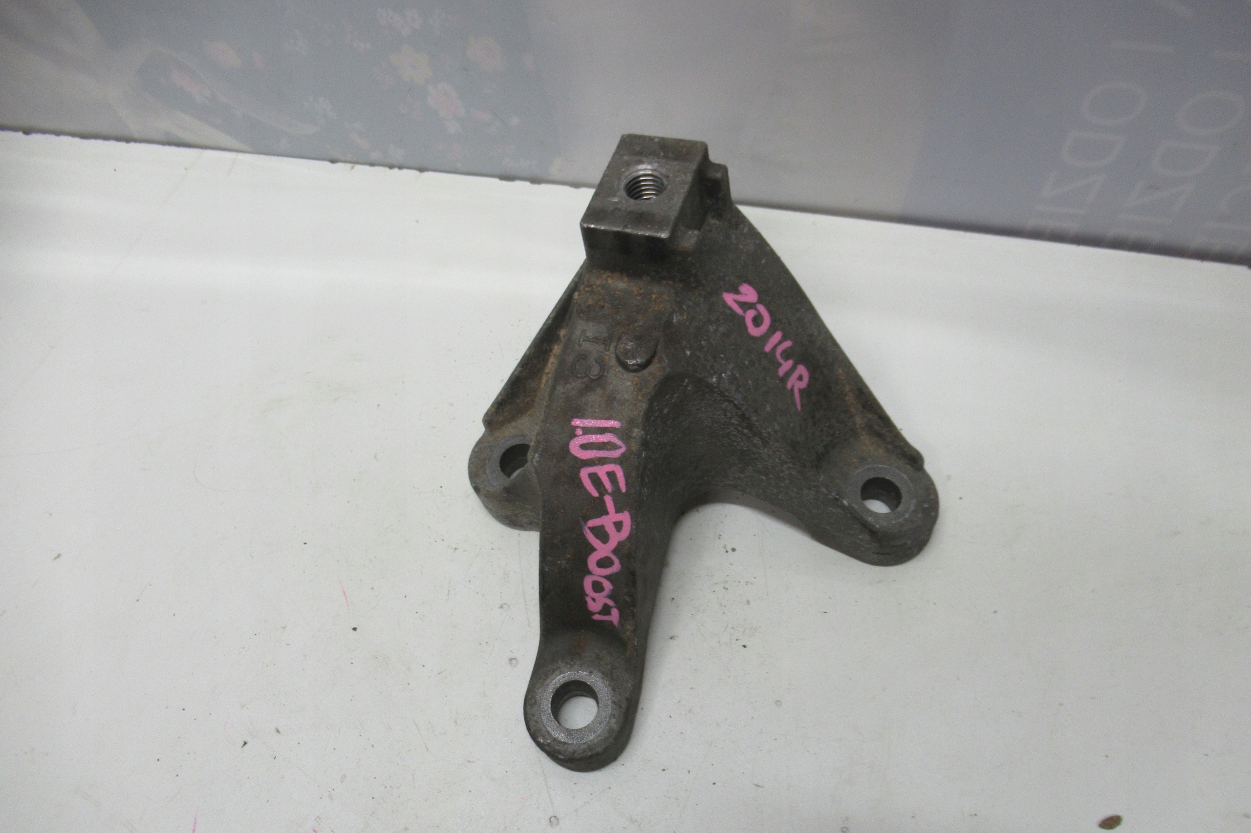 FORD FOCUS MK3 engine mount CV61-7M125-VA
