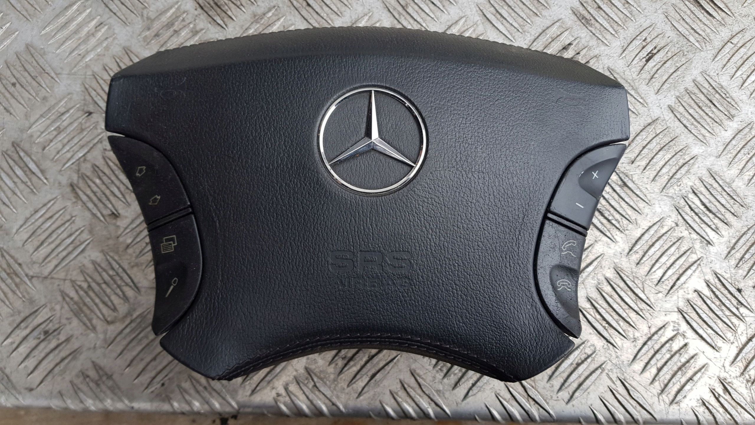 MERCEDES W220 Airbag volant MULTI 22046010