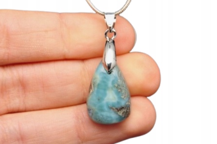 * Larimar Dominikana Zajímavý Přívěsek Krásný Minerál Č. 8 *