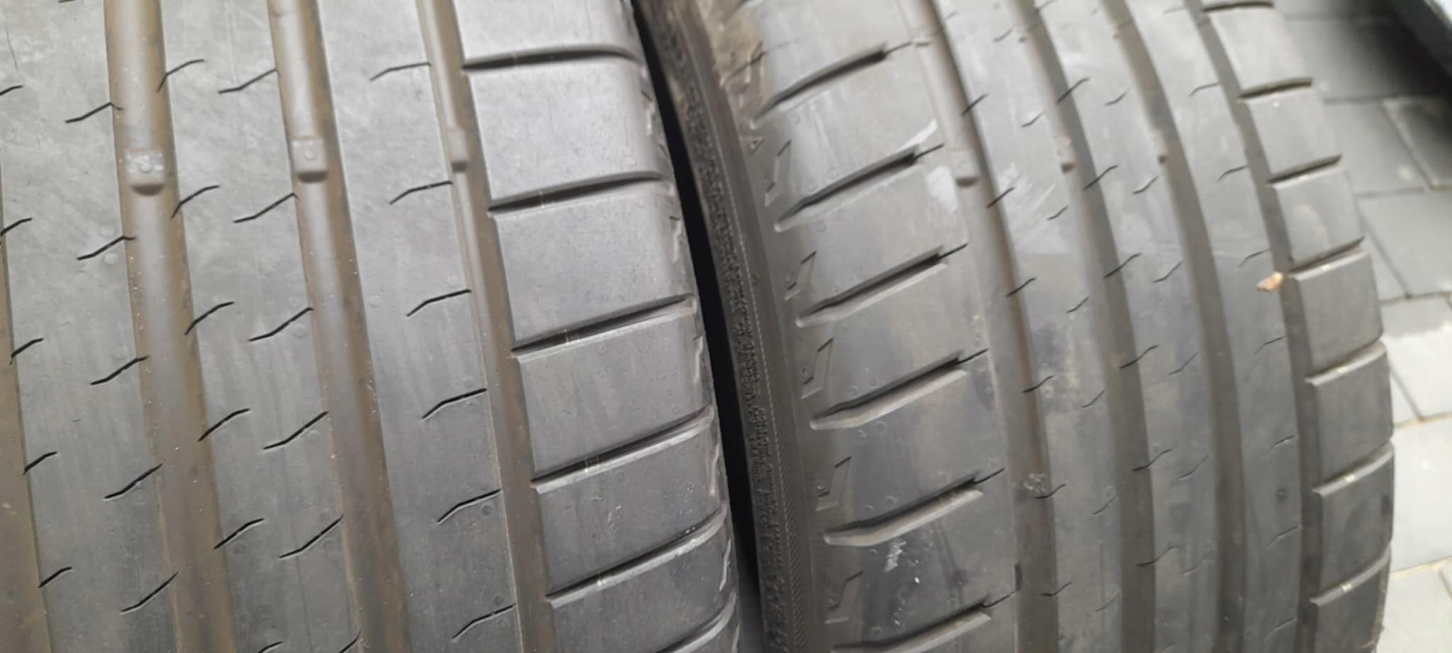 BRIDGESTONE POTENZA 215/40R18 89Y