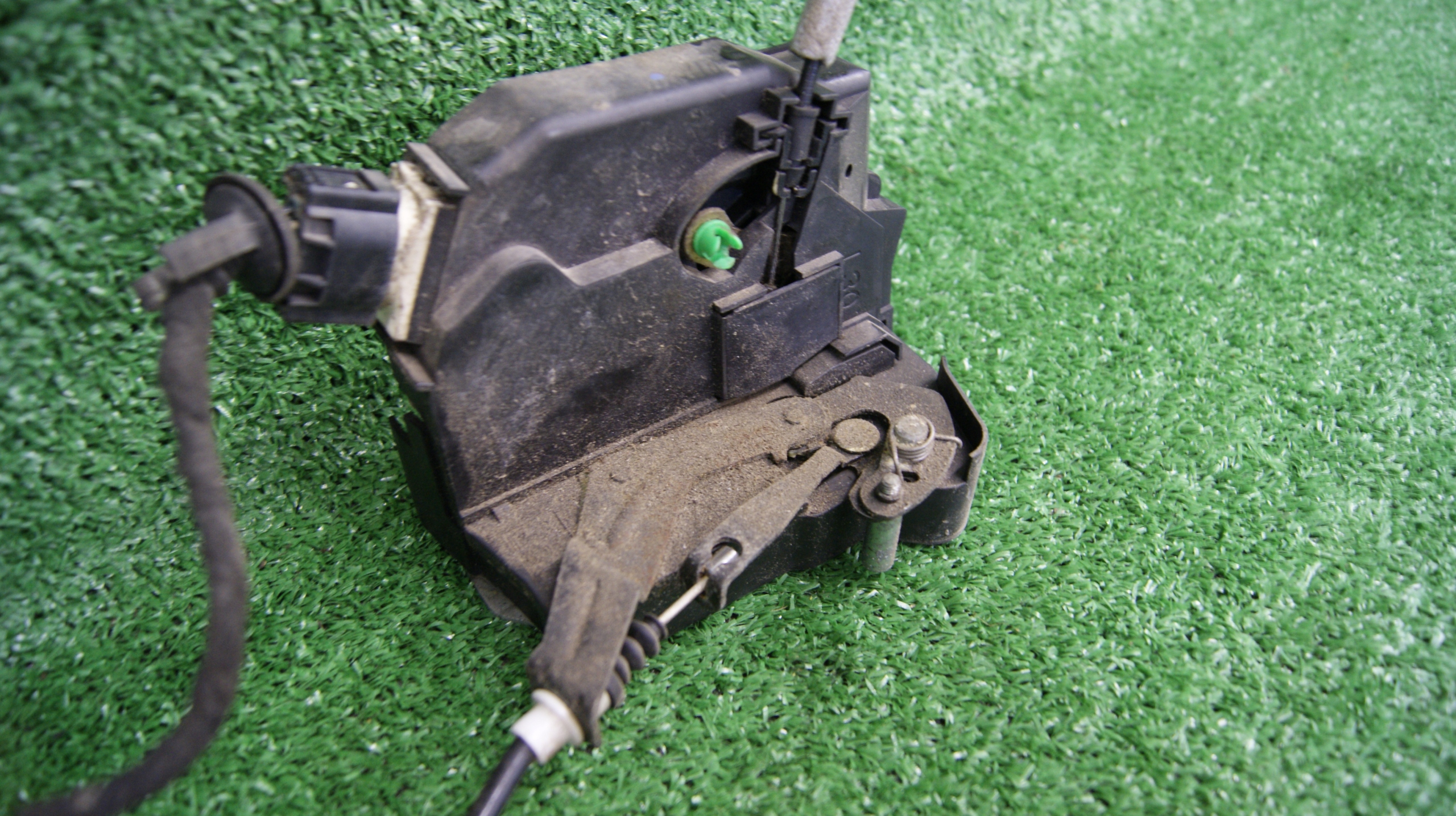 lock door left rear part rear LAND ROVER RANGE ROVER 7 PIN
