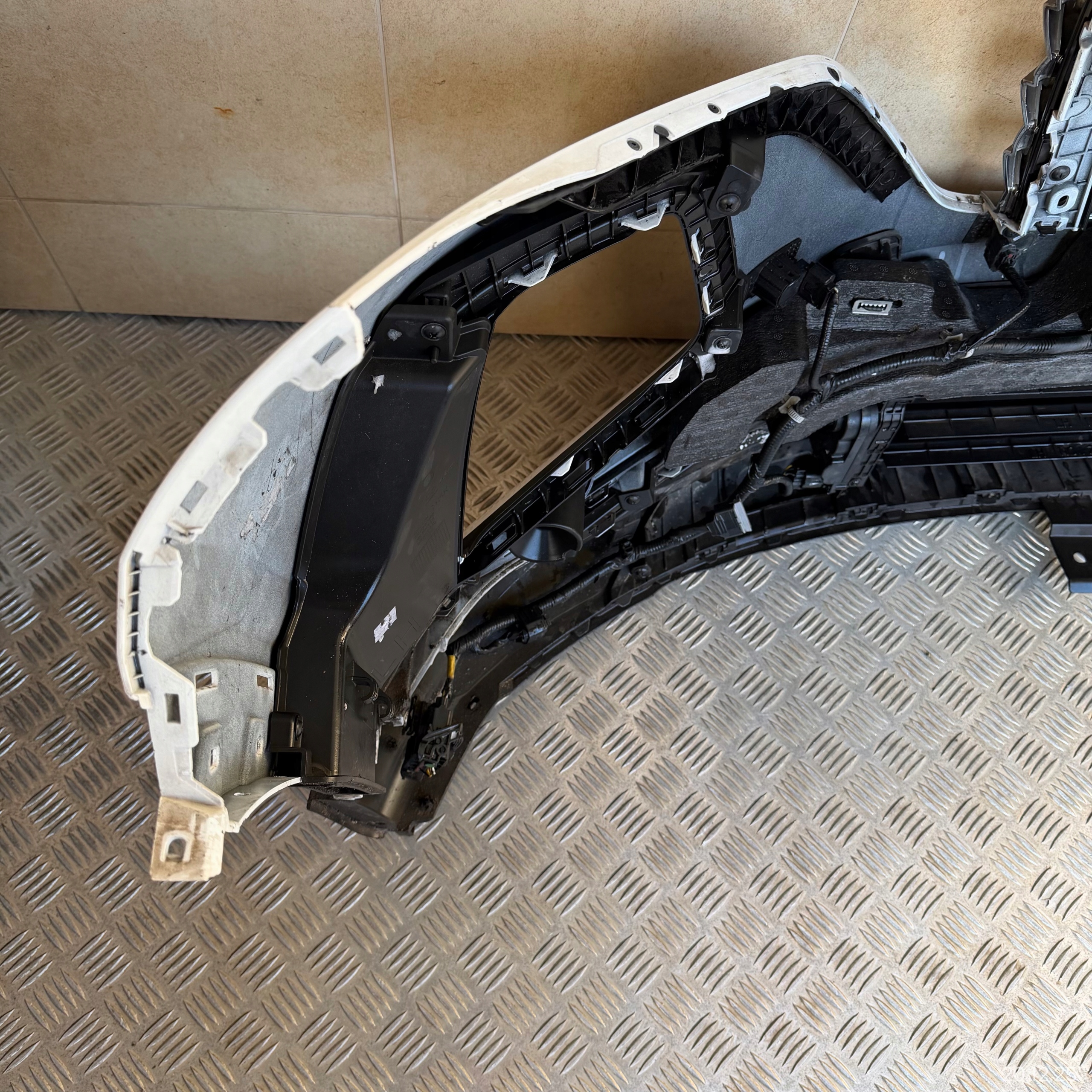 front bumper complete HYUNDAI TUCSON IV 2023 ROK 4 PDC