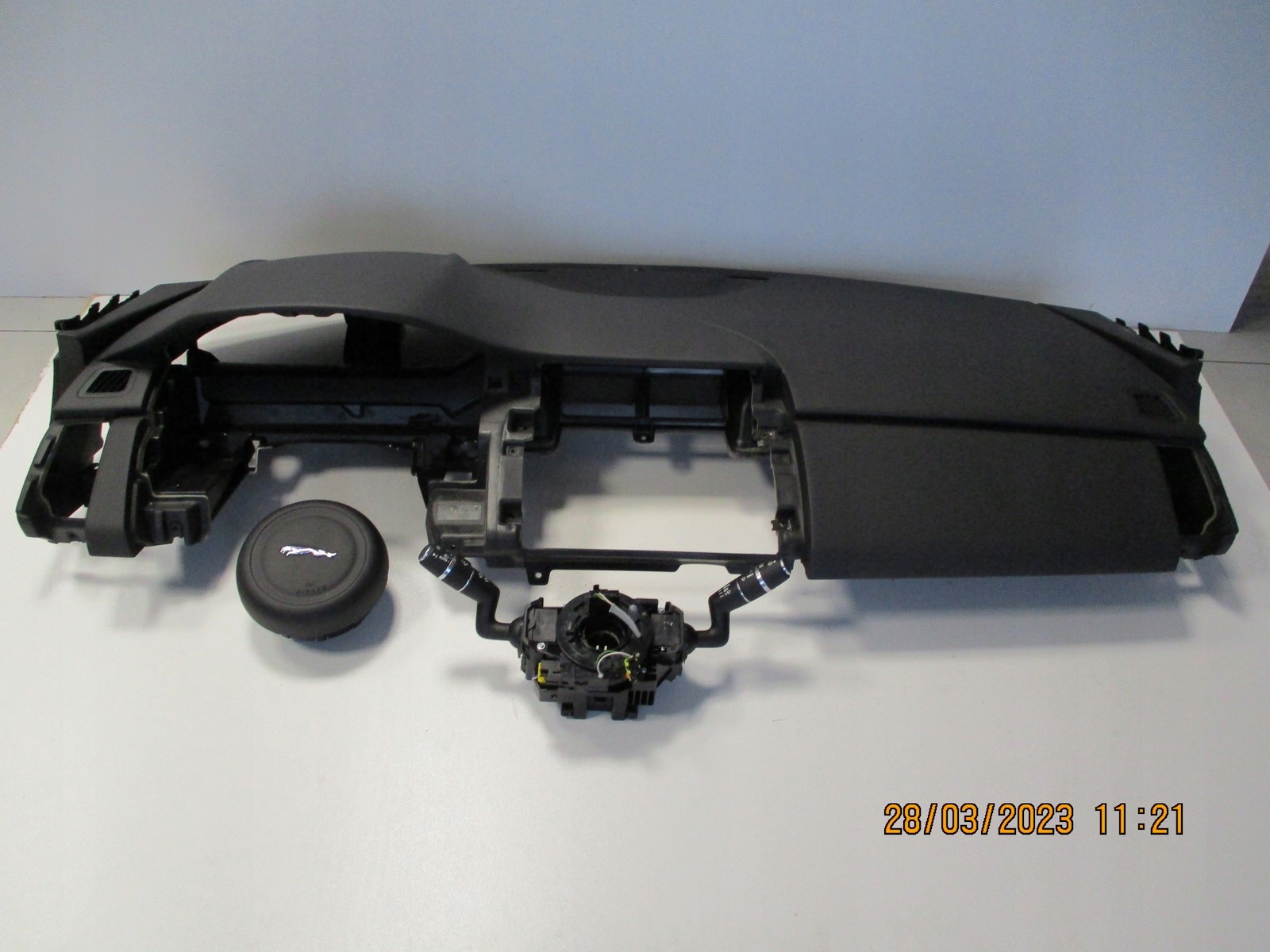 dashboard console pulpit JAGUAR E PACE without PASOW