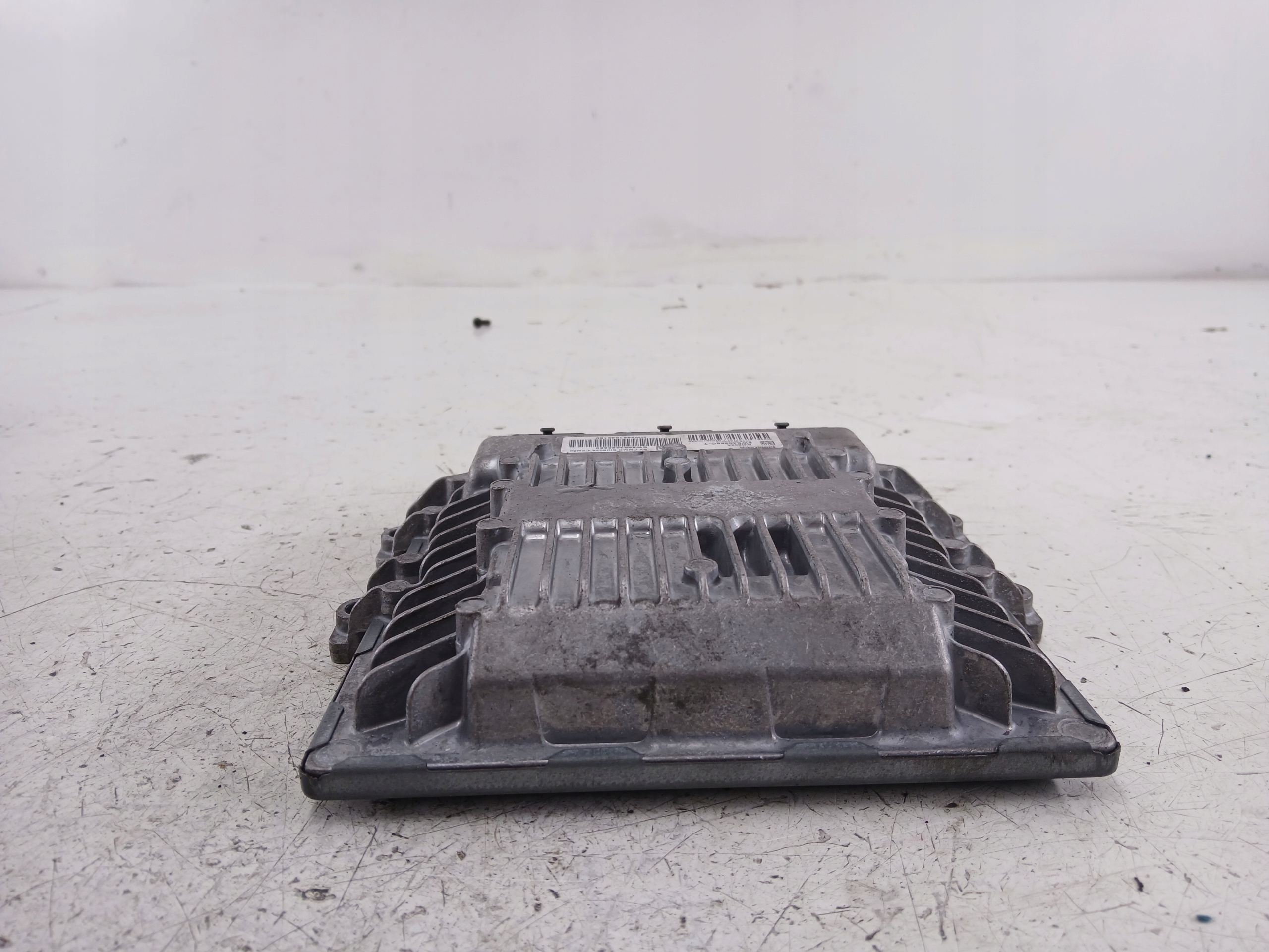 CITROEN C5 II 2.0 HDI control unit of the engine 9663885680