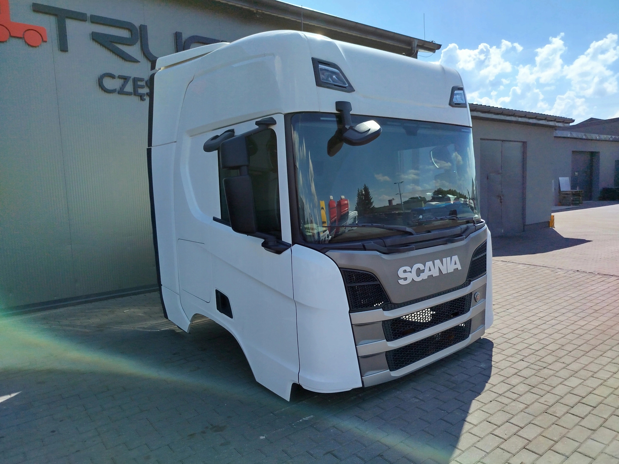 KABINA SCANIA R Stan opakowania brak opakowania