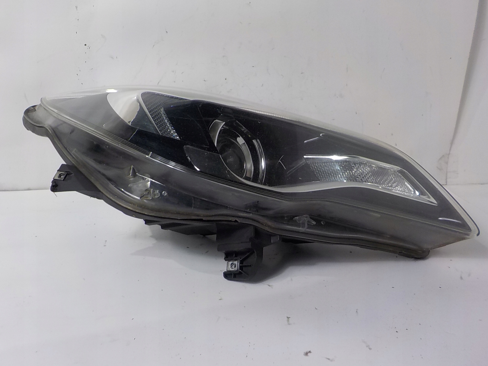 OPEL INSIGNIA A LIFT light right front front UK