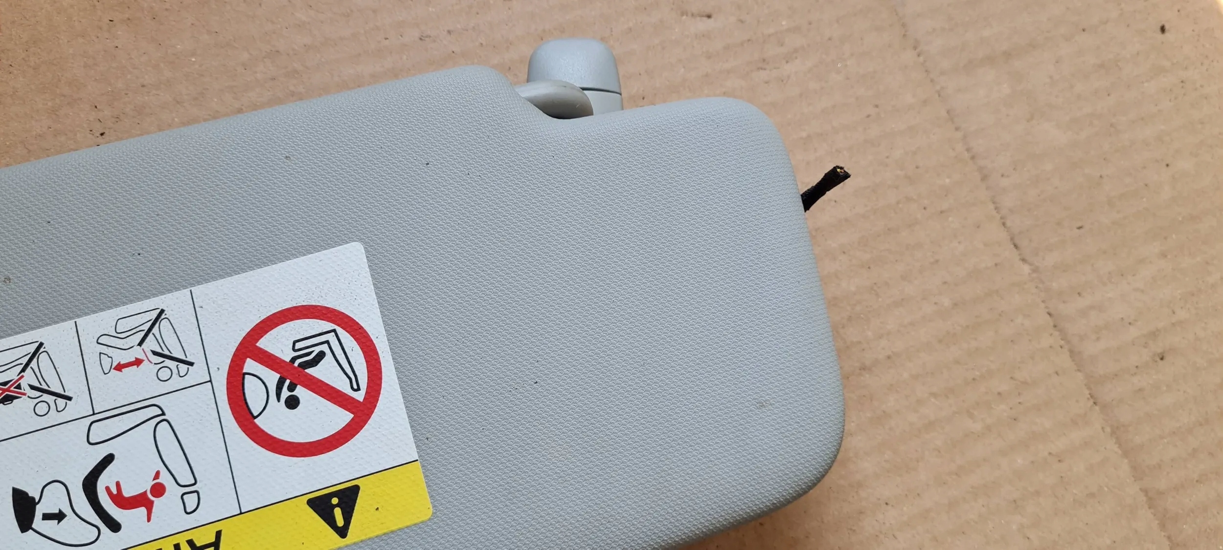A4 B9 8W cover PRZECIWSLONECZNA right right front A5 8W