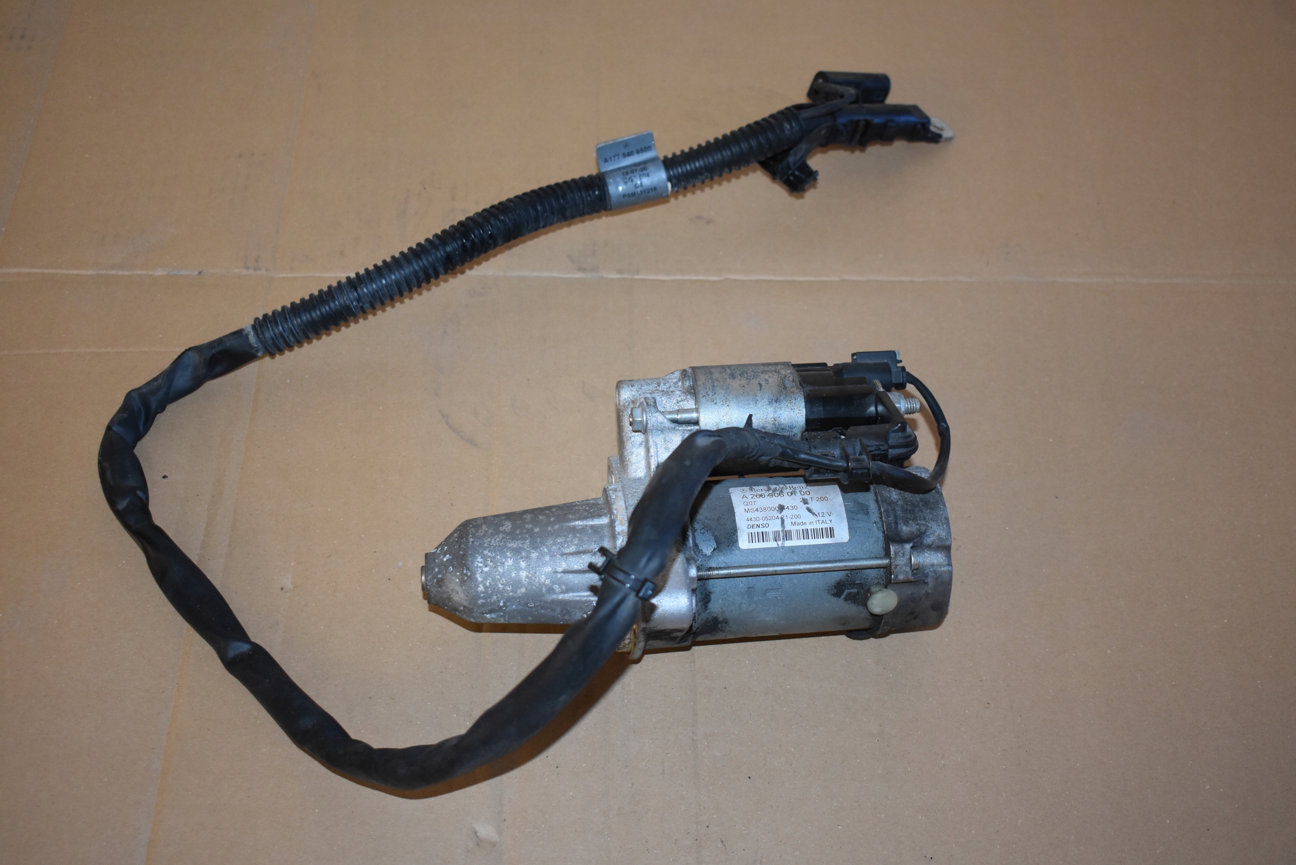 IDEALNY starter MERCEDES W177 1