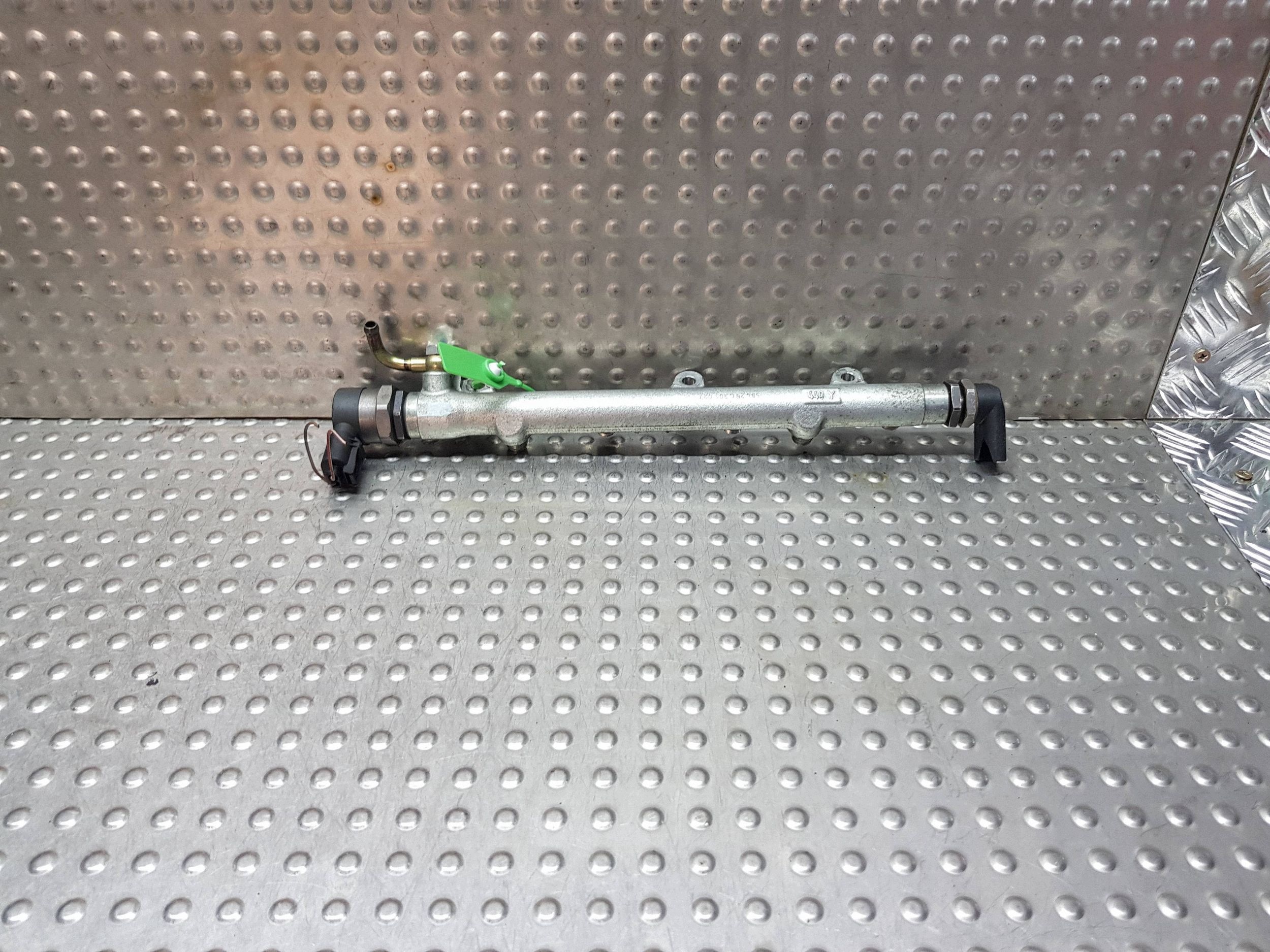 injektorhíd érzékelő 7787164 BMW E46 E90 E60 E61 E87 E91 E83 2.0 D M47