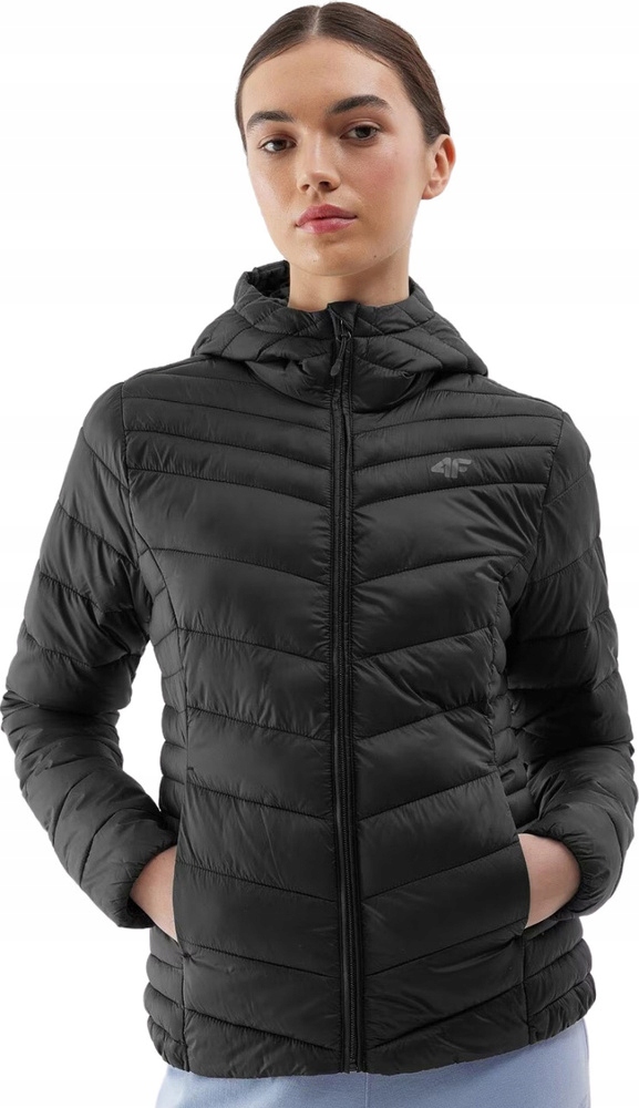 Dámská péřová bunda 4F F351 Černá 4FWSS24TDJAF351 20S vel. Xs
