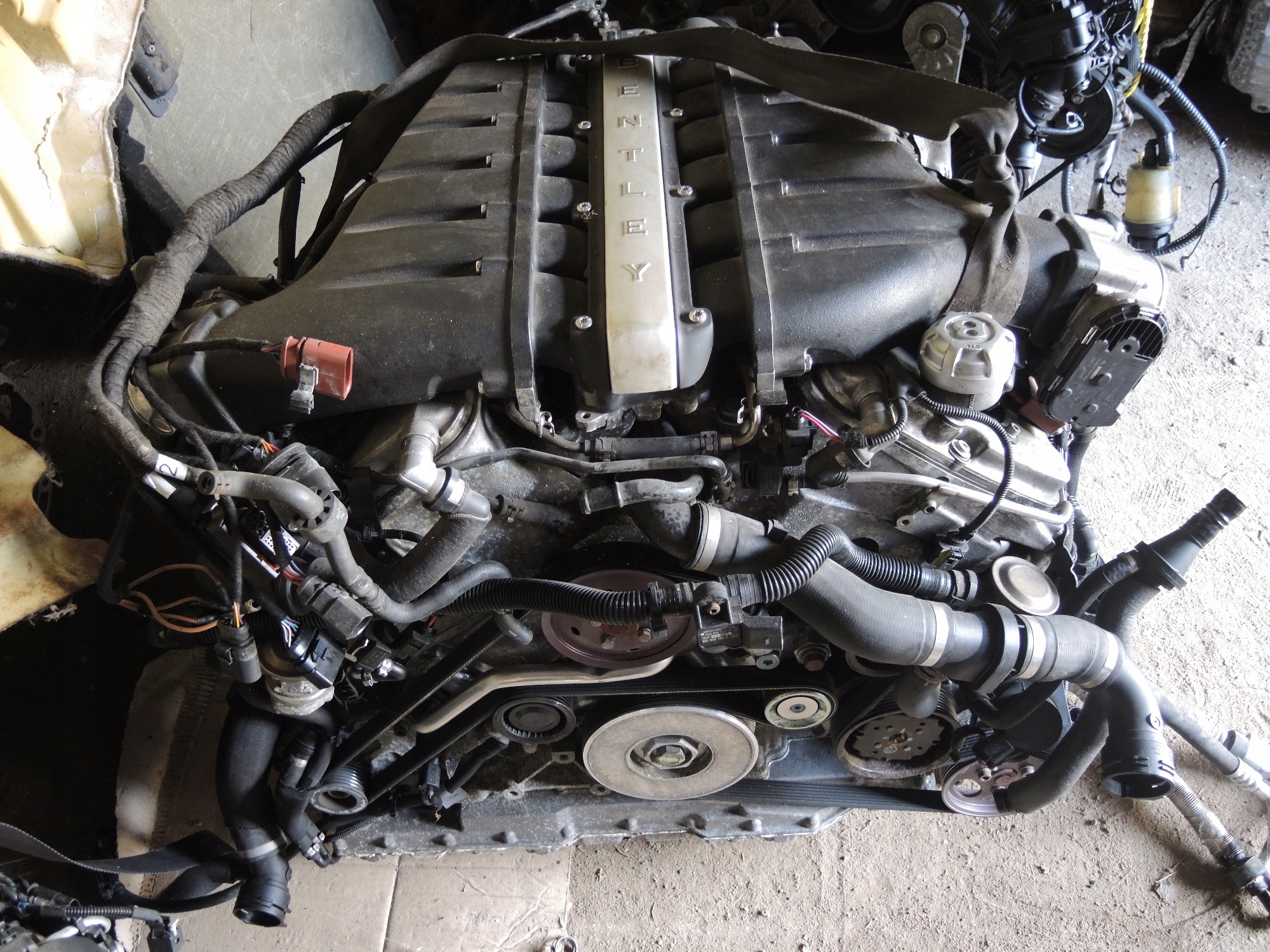 BENTLEY CONTINENTAL GT 6.0 SPEED SILNIK