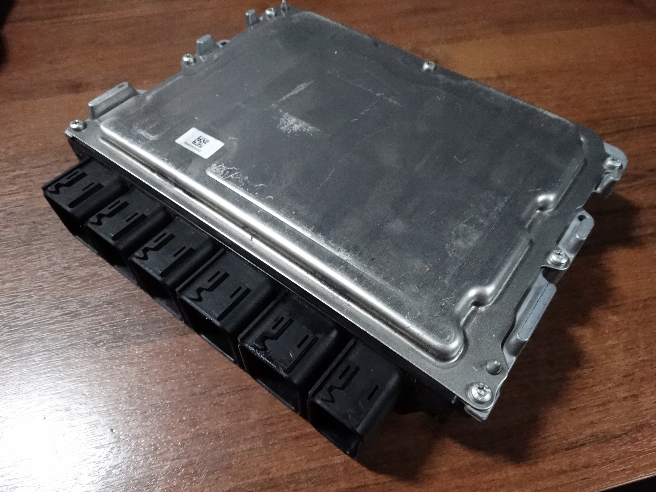 perfect condition control unit of the engine BMW G30 G31 G20 1 9