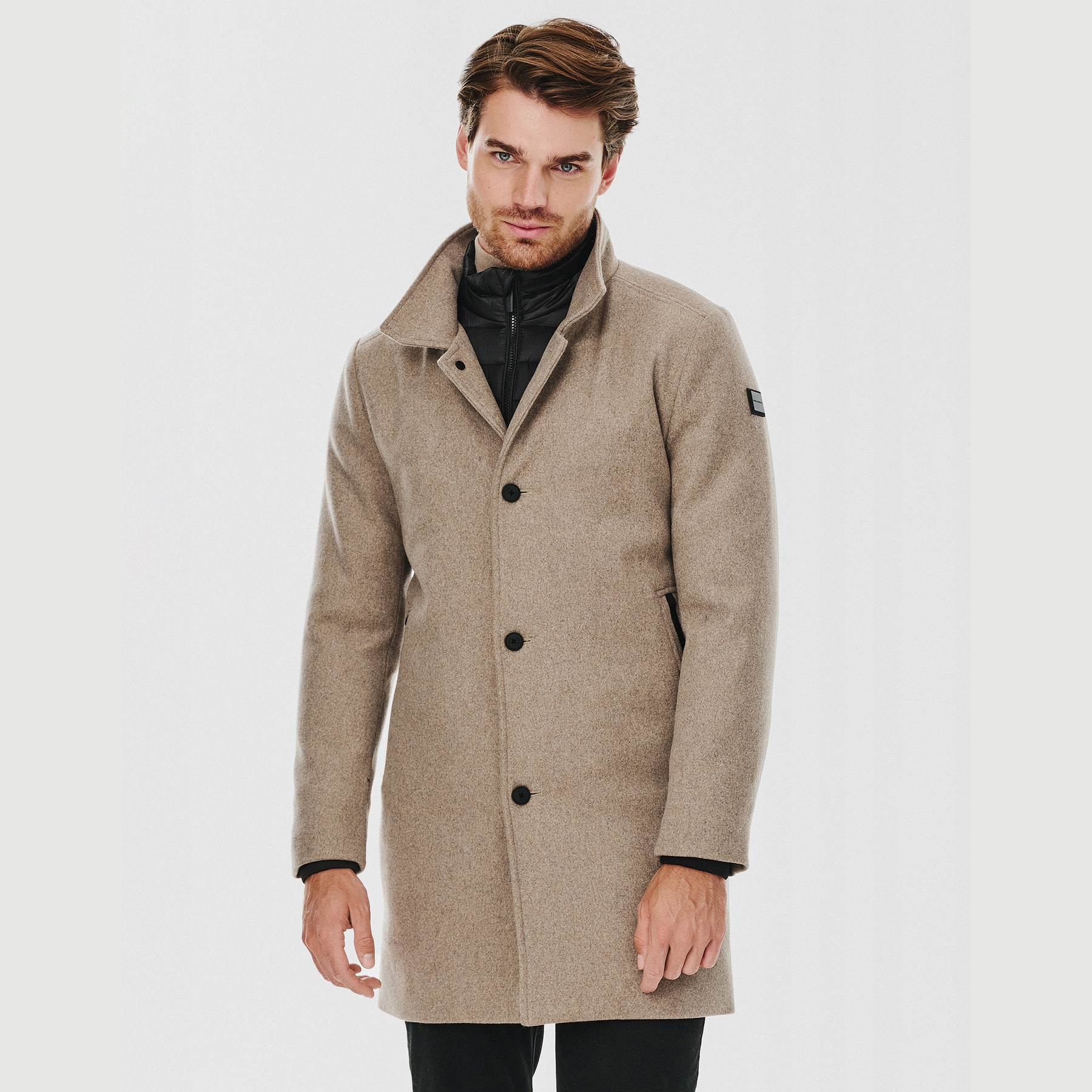 Béžový pánský kabát s odnímatelným stojáčkem Pako Lorente vel
