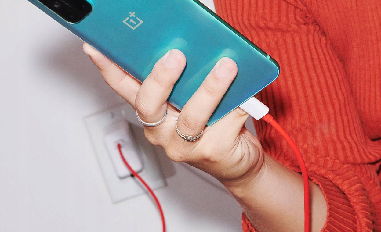 ORYGINALNY KABEL ONEPLUS WARP CHARGE USB-C > C Długość przewodu 2 m