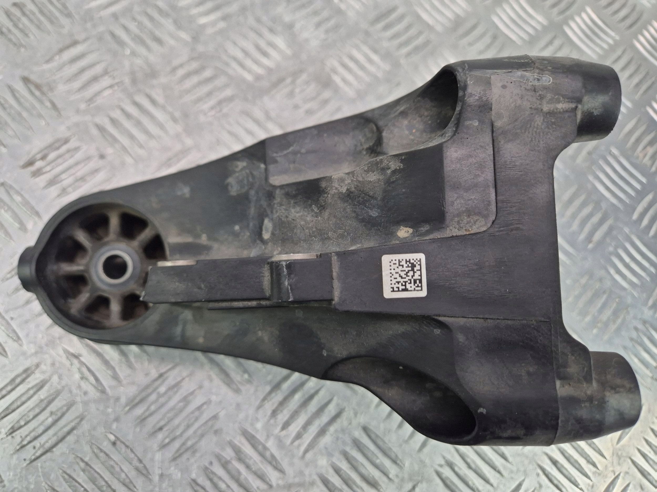 engine mount Mercedes C200 W205 M264.920 A2642200200