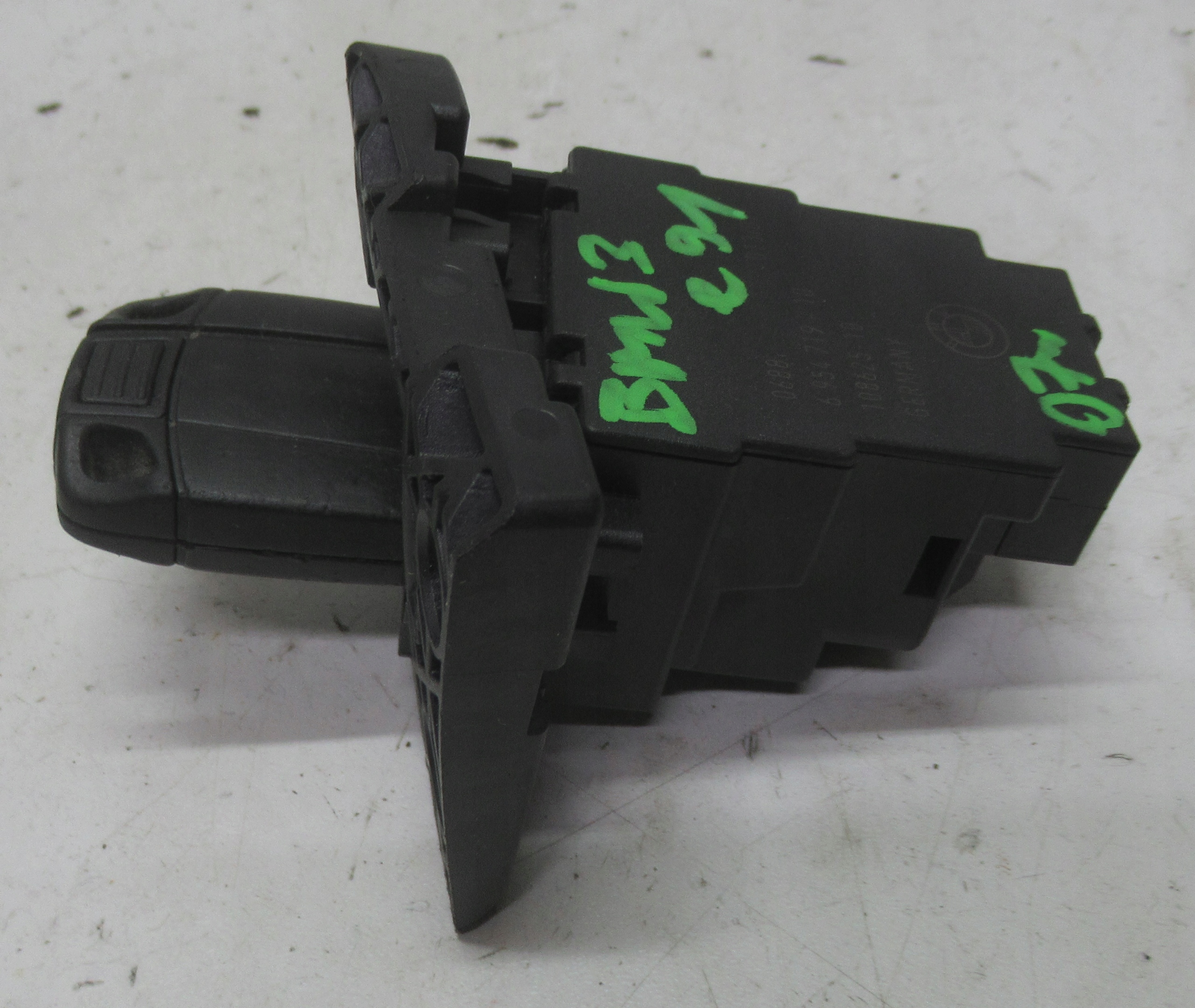 BMW E91 2.0 B 07R ignition key 6954719