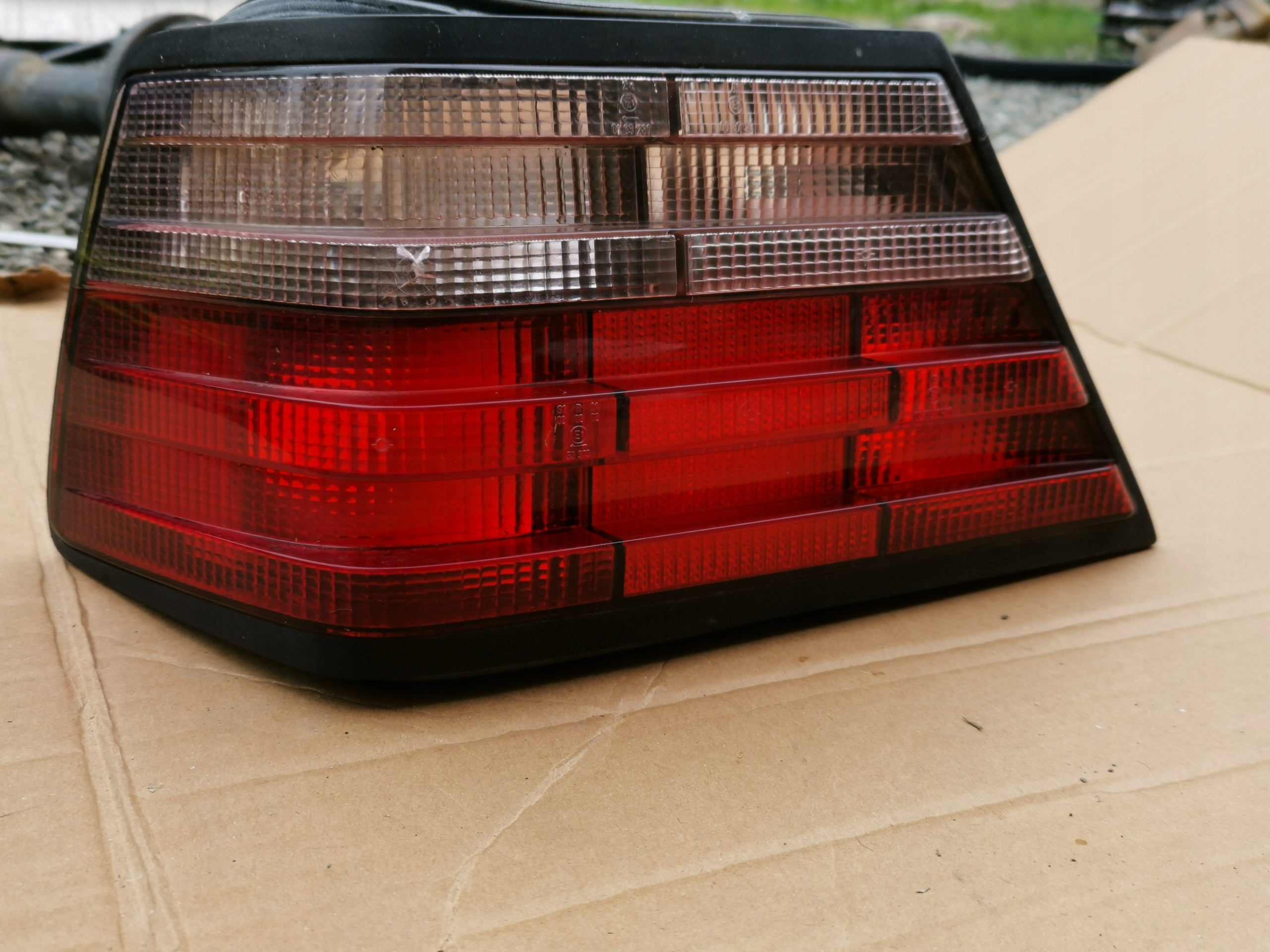 light rear part left right MERCEDES W124 sedan e-klasa