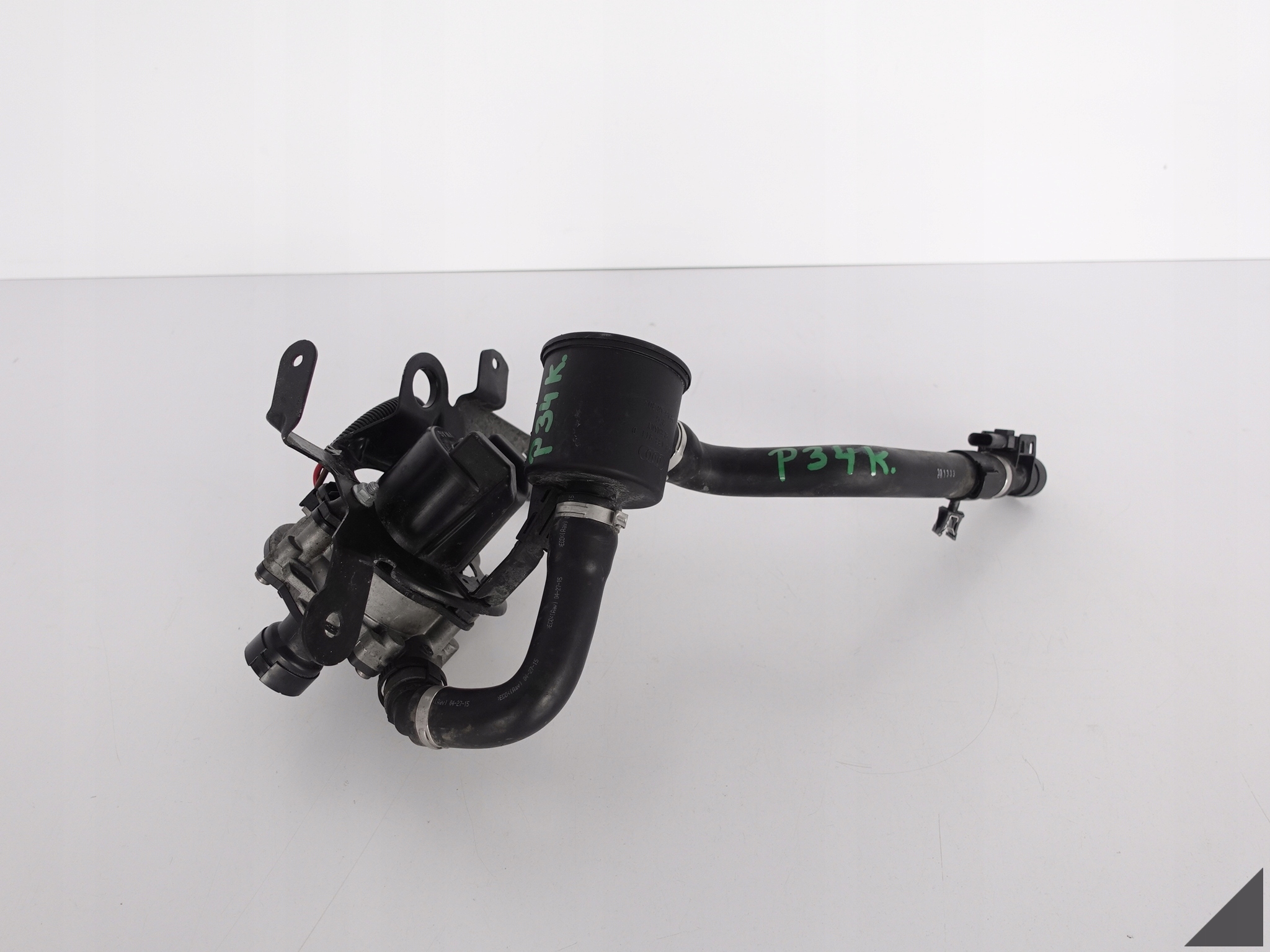 AUDI A8 S8 4H0 D4 bracket+pump air WTORNEGO