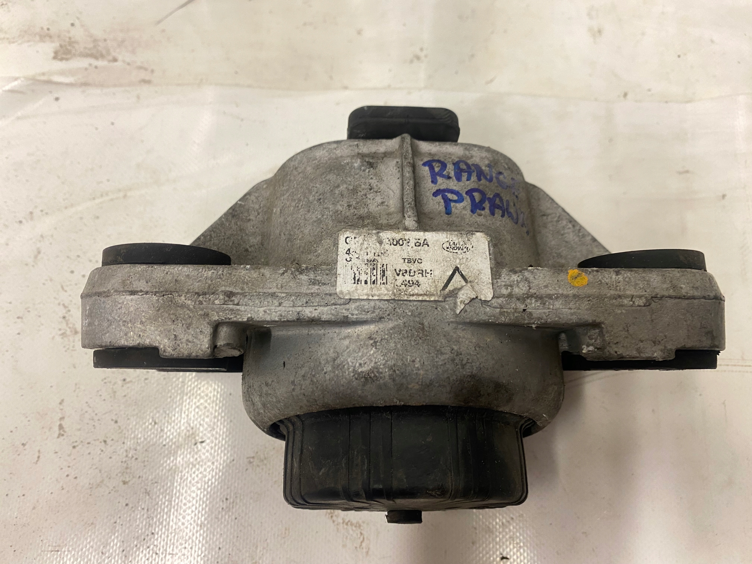 RANGE ROVER SPORT L494 engine mount right