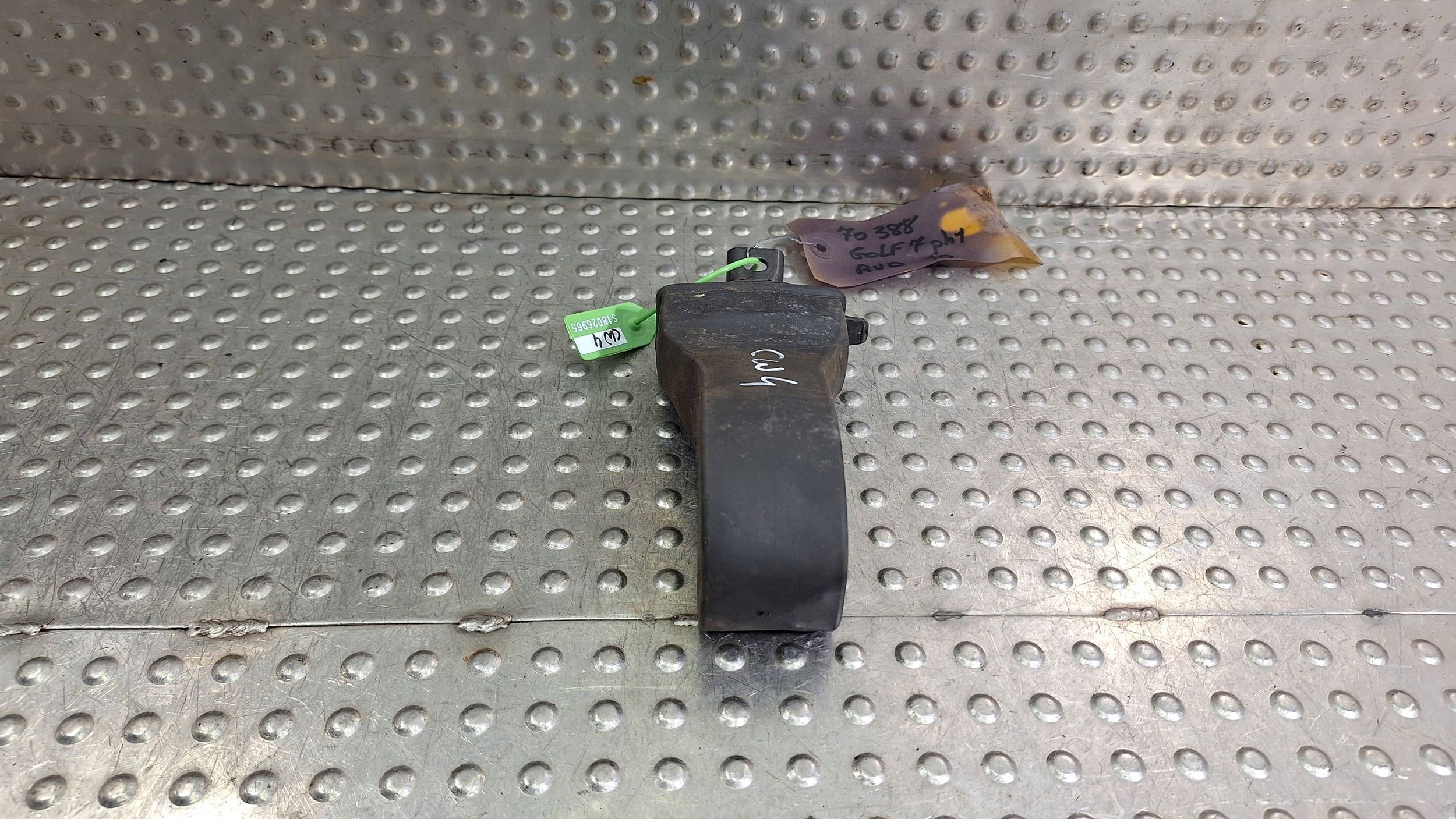 limiter door left front 5N0837923A VW GOLF VII