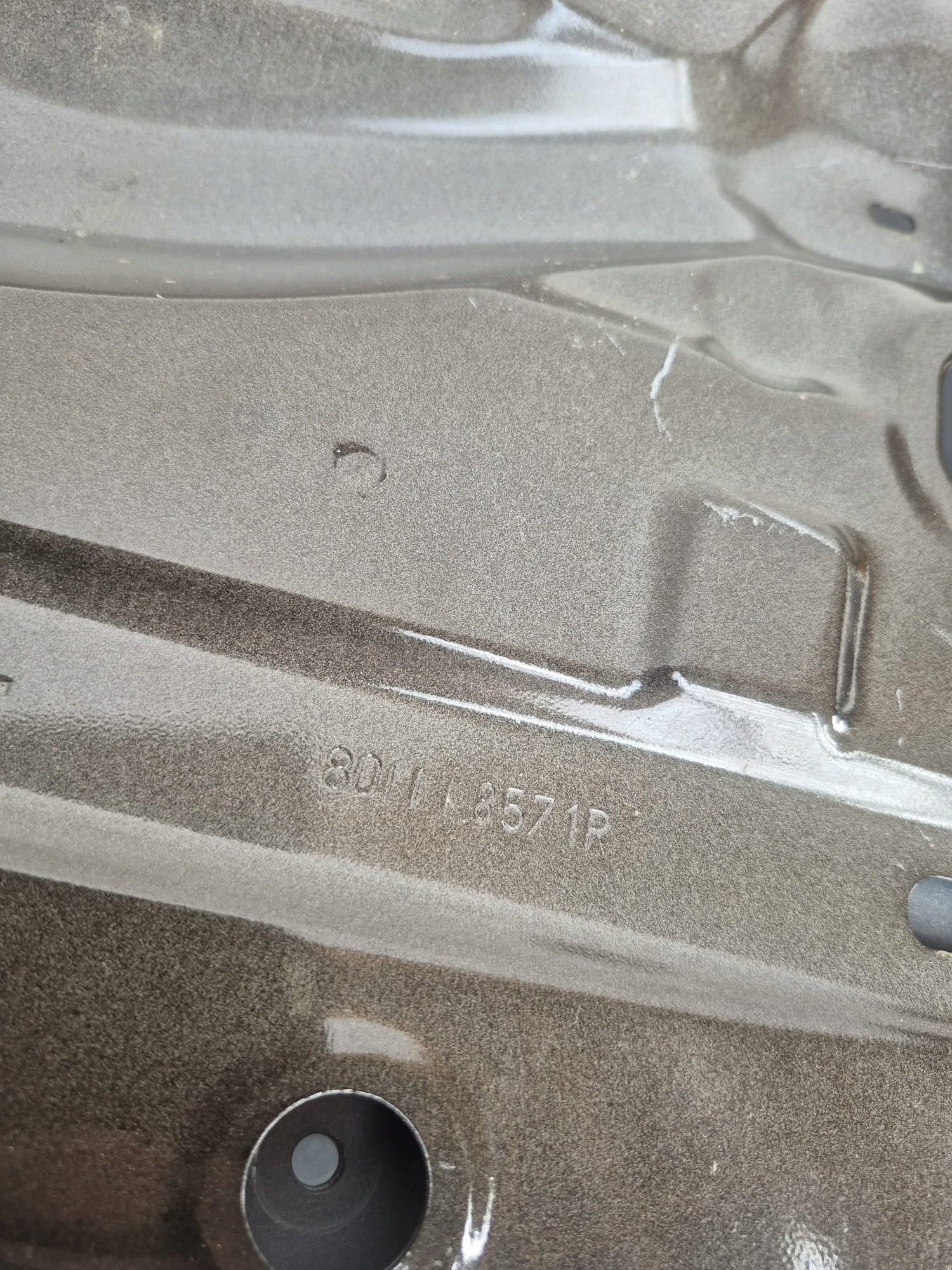 DACIA SANDERO III 3 20- door front front left 801118571R