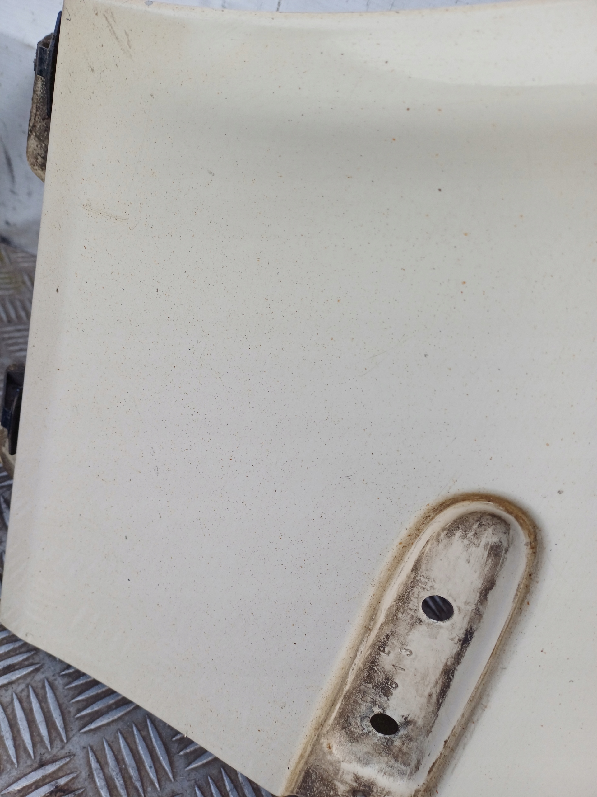 MERCEDES W211 LIFT fender left front 623