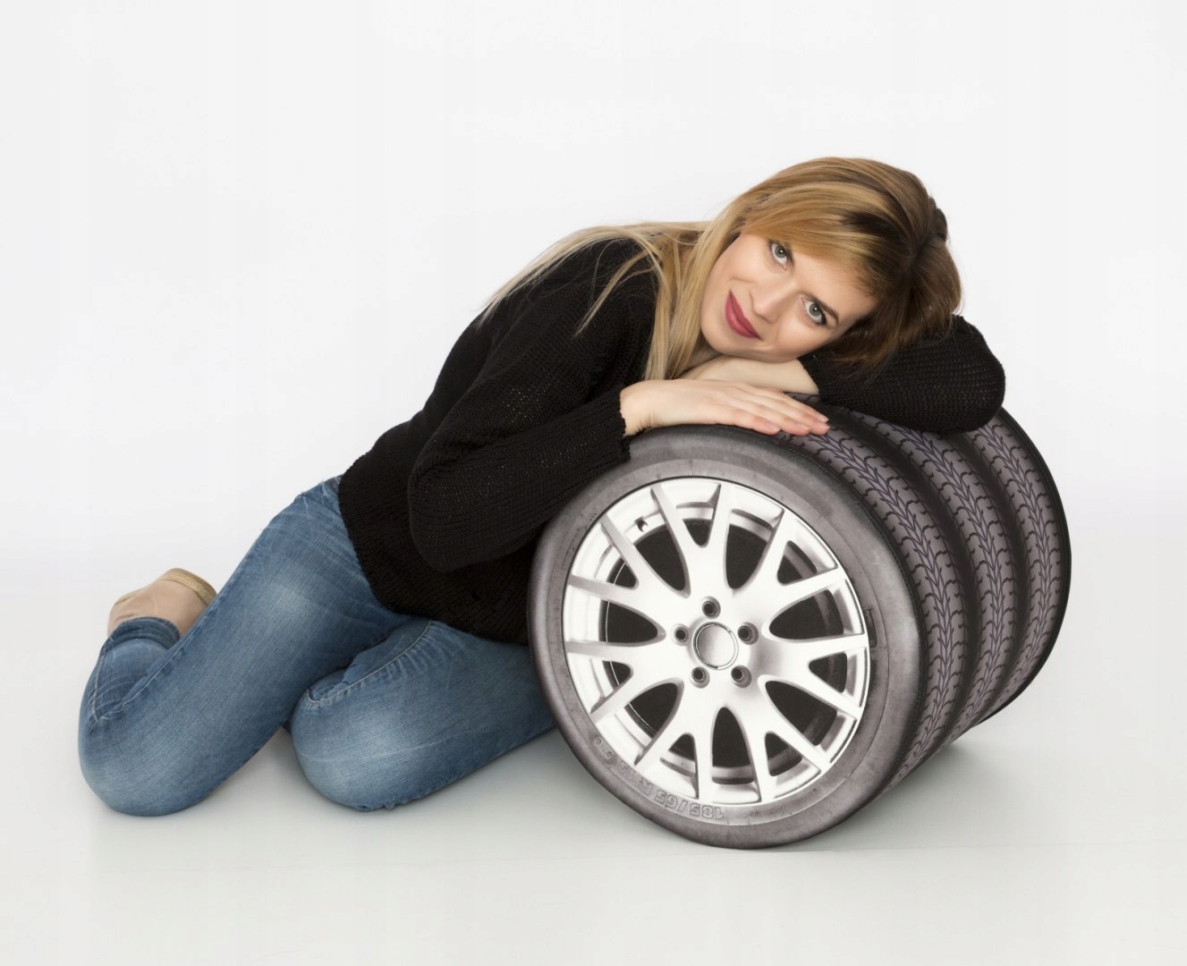 Okrągła pufa dekoracyjna - TYRES Szerokość mebla 40 cm