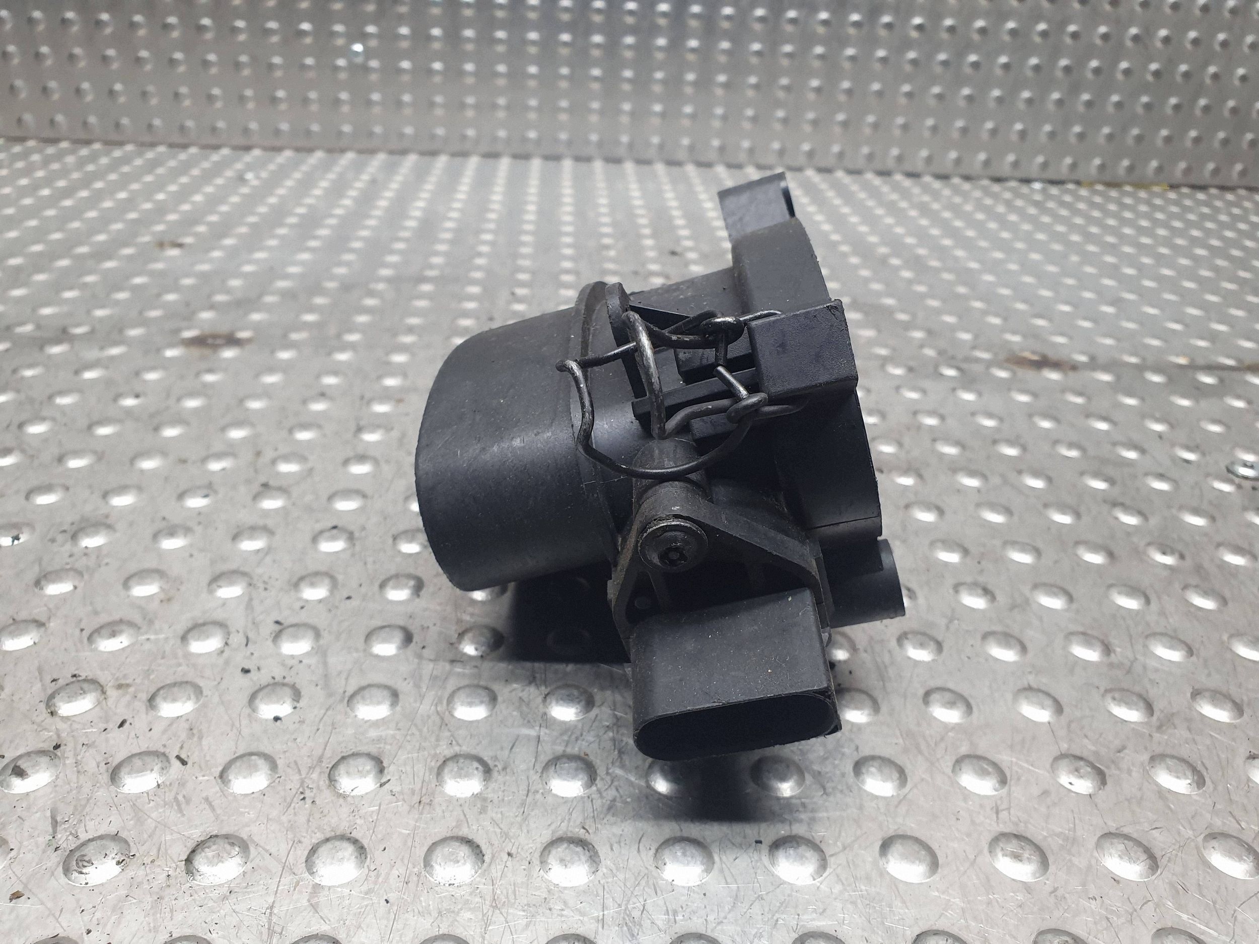 flow meter air 2247592 0928400357 BMW E46 E36 E38 2.0 TD