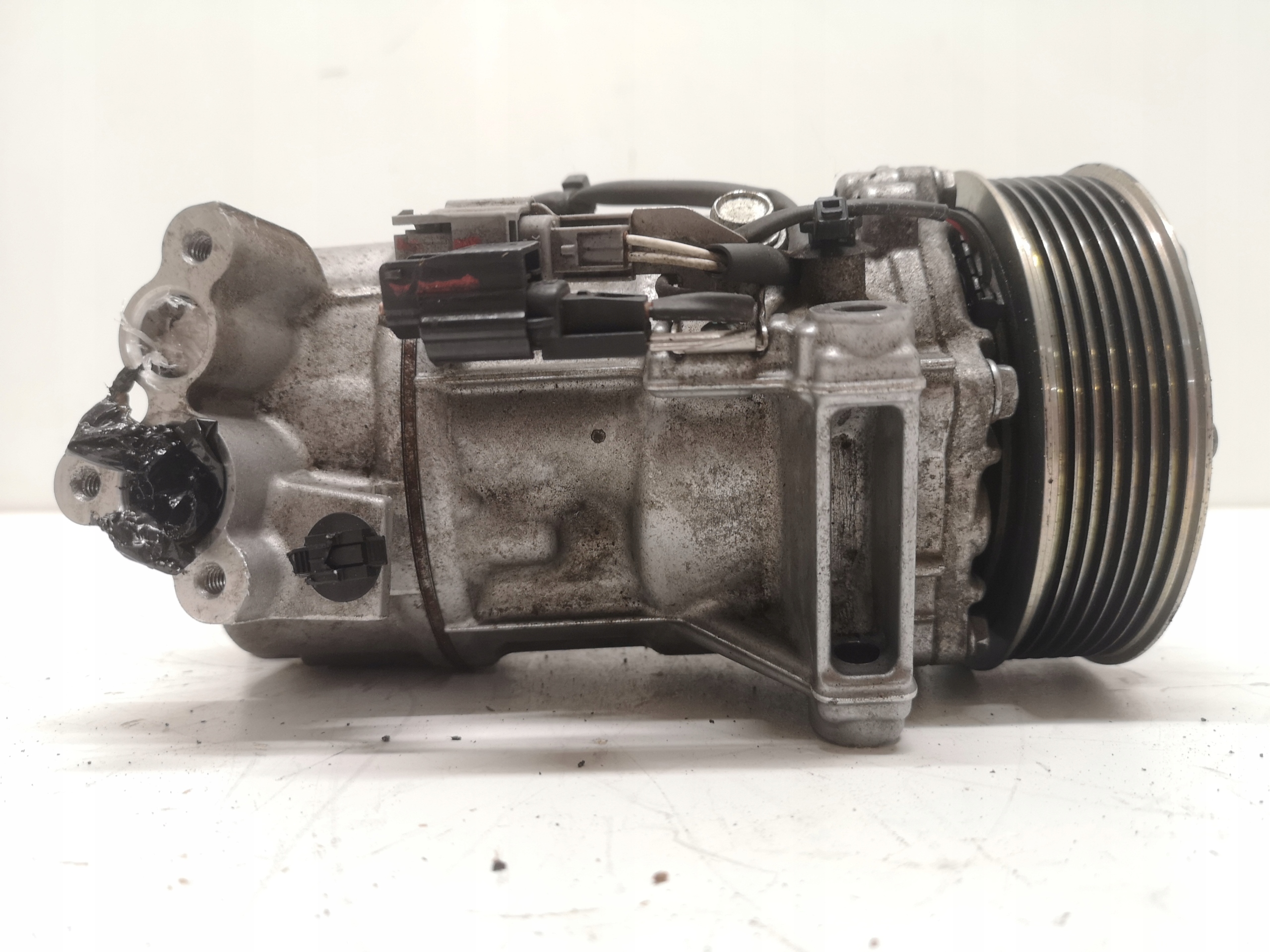 RENAULT NISSAN SPRĘŻARKA KLIMATYZACJI 926005450R