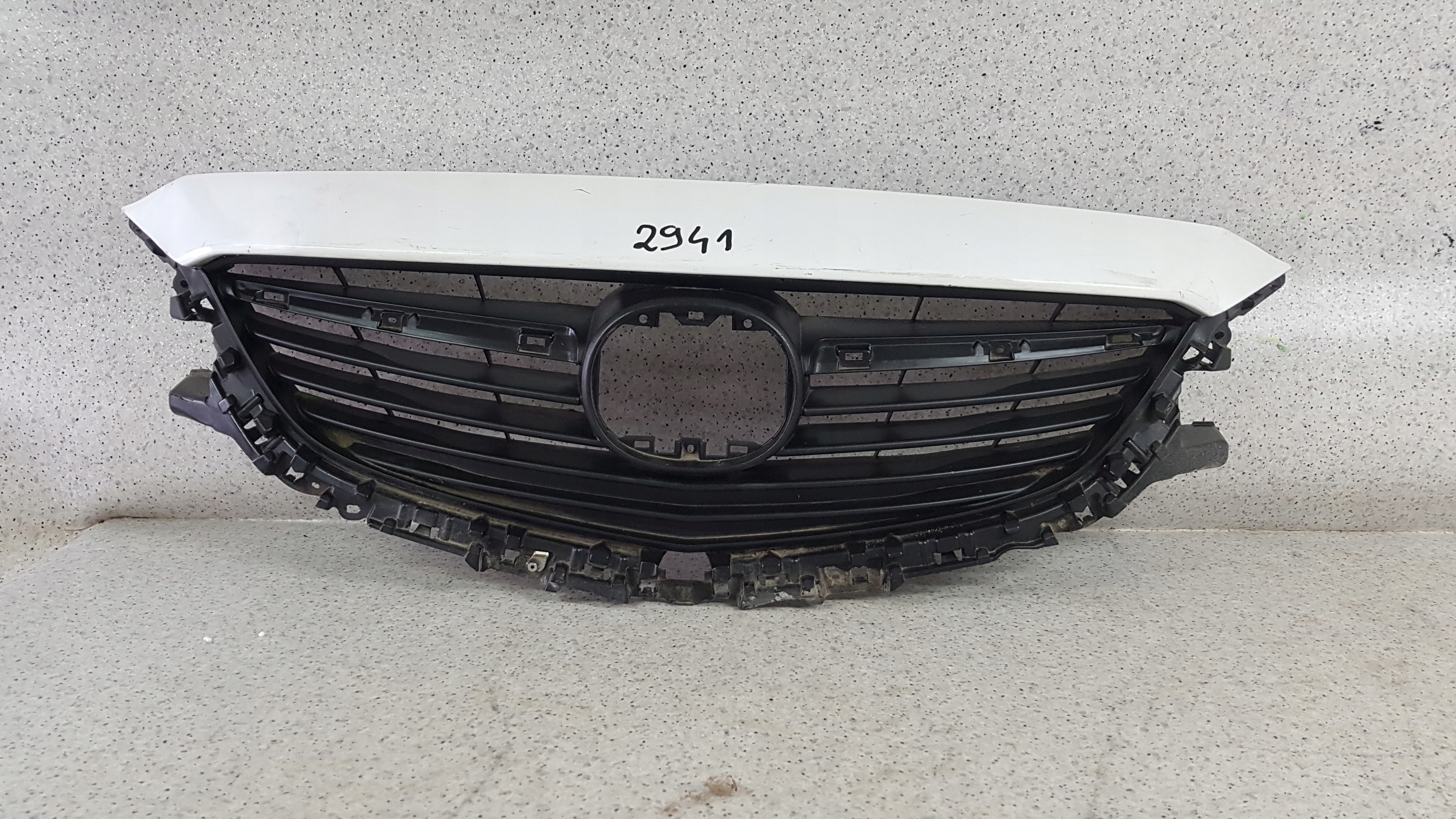 MAZDA 6 VI GJ 2012 - grill grille 2941