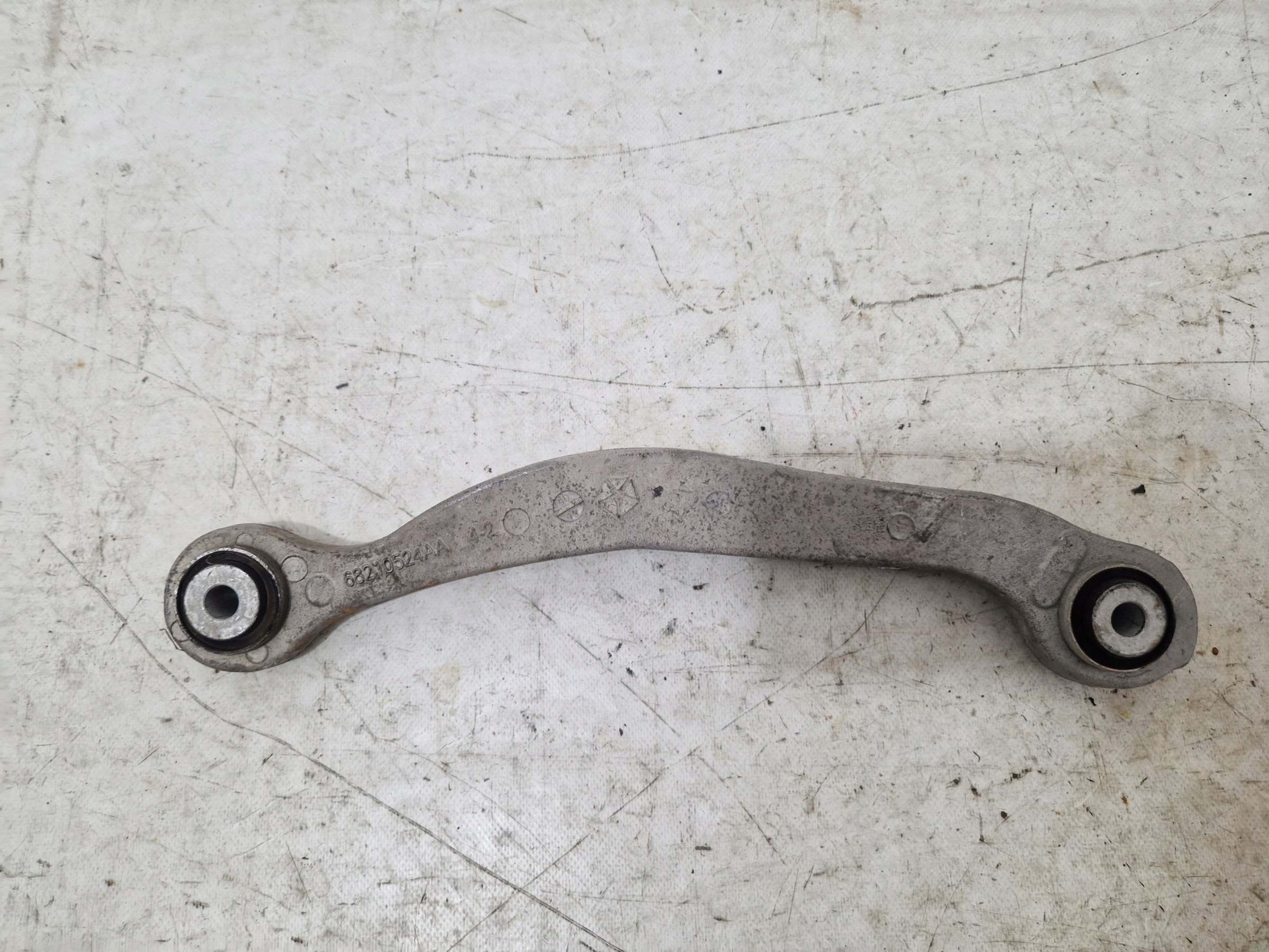 DODGE CHARGER CHALLENGER 19- Querlenker heck links 68210525AA rechts 68210524AA