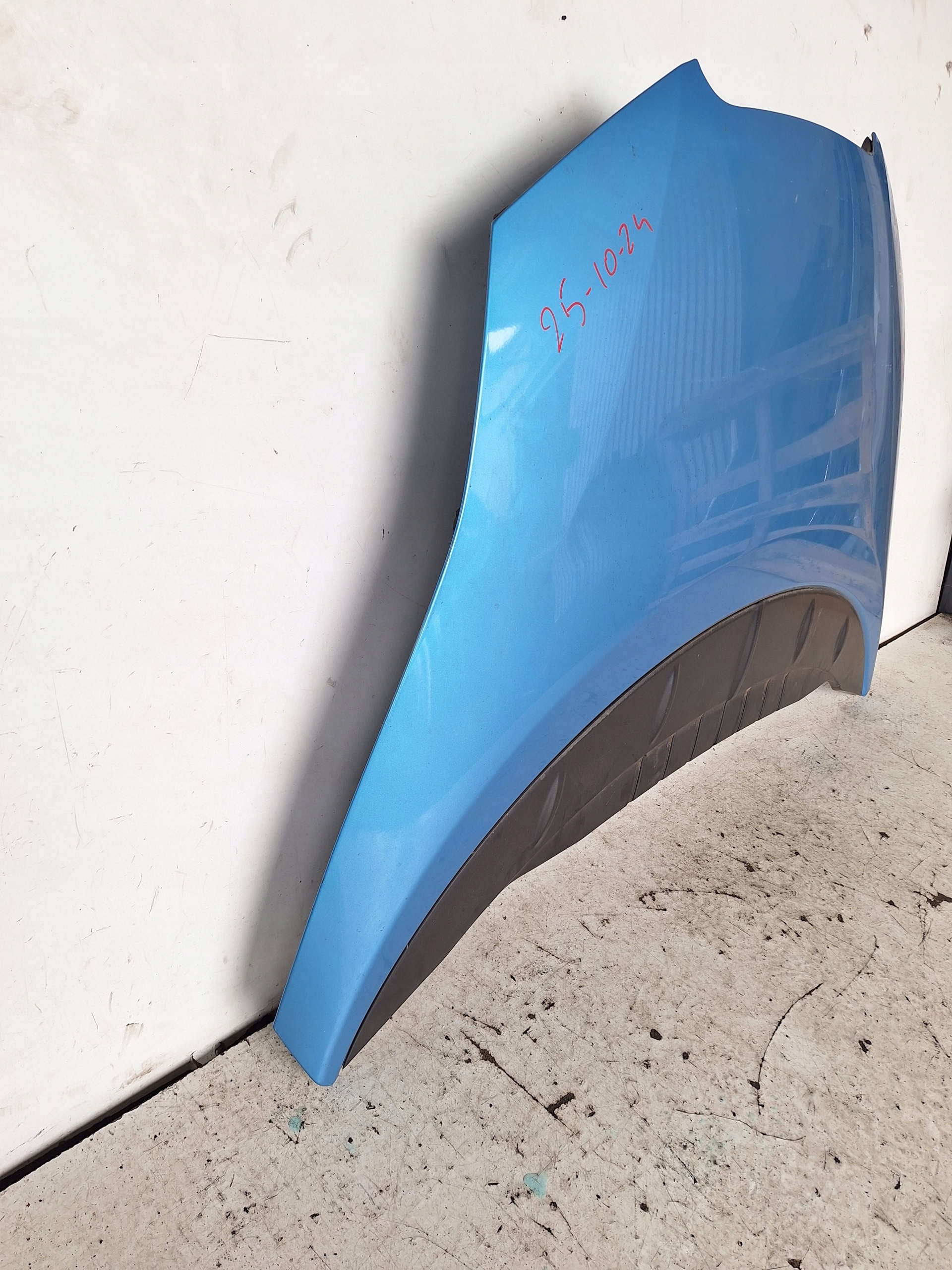 NISSAN LEAF et 10-17 Capot