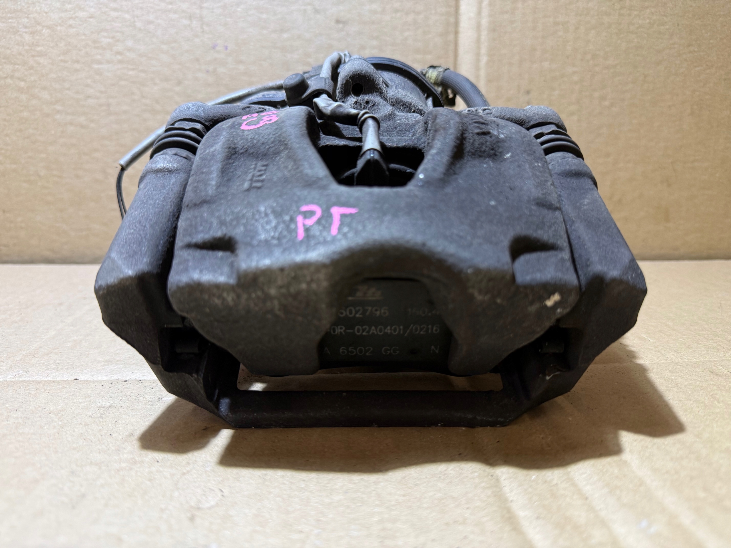 AUDI A6 C8 2.0 TDI caliper brake right rear part rear 4K0406