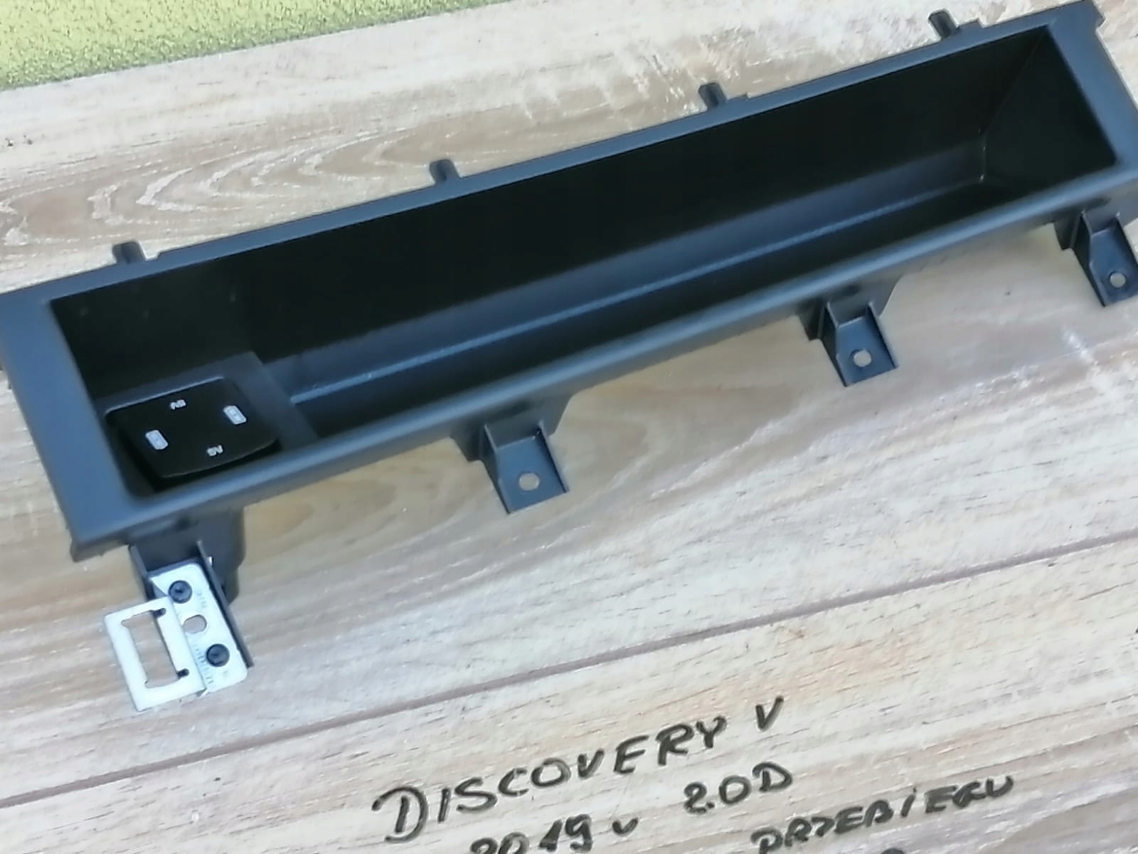 DISCOVERY SPORT L550 GNIAZDO USB 5V POLKA 19r