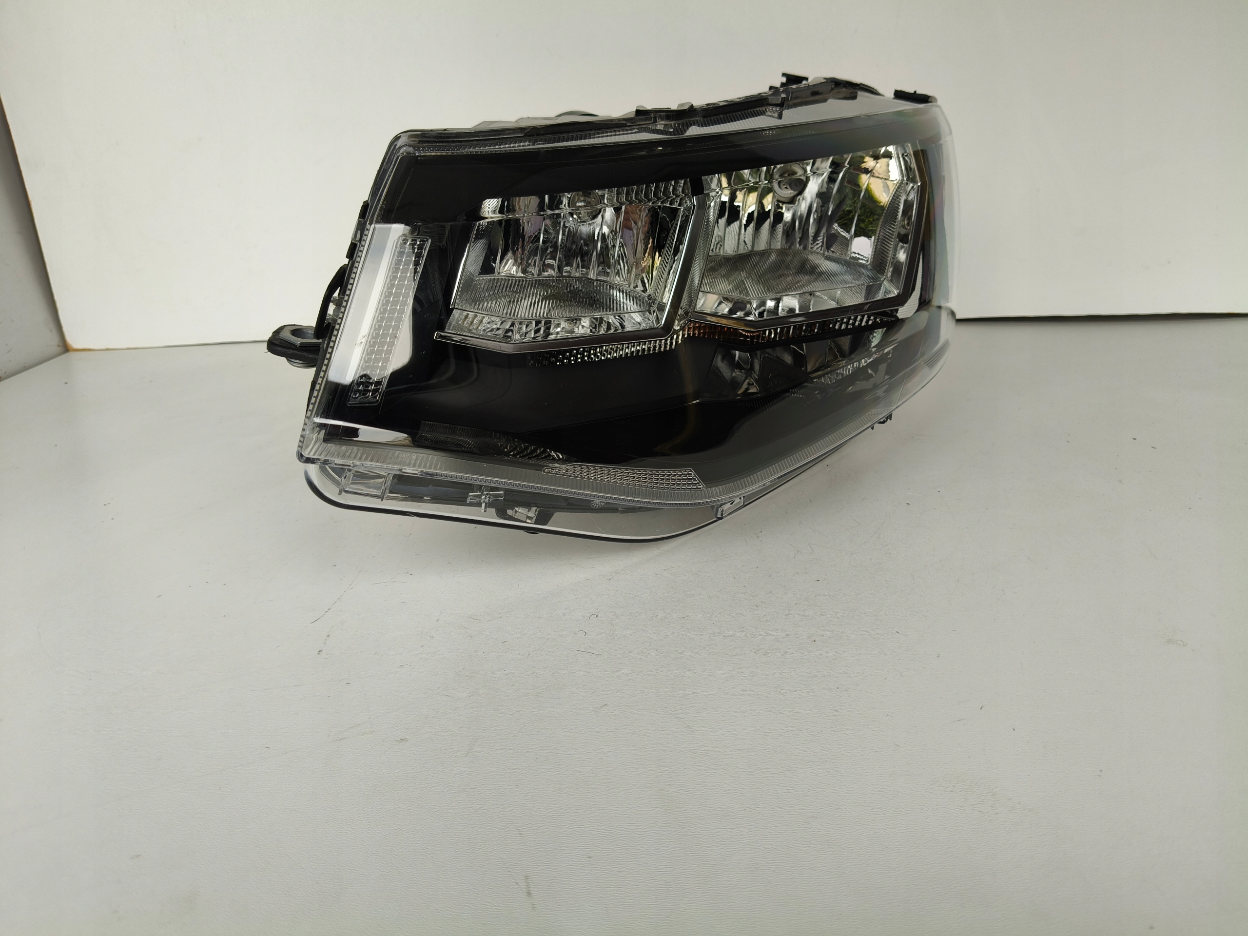 light left REFLEKTOR VW CADDY 2K 2K8 20