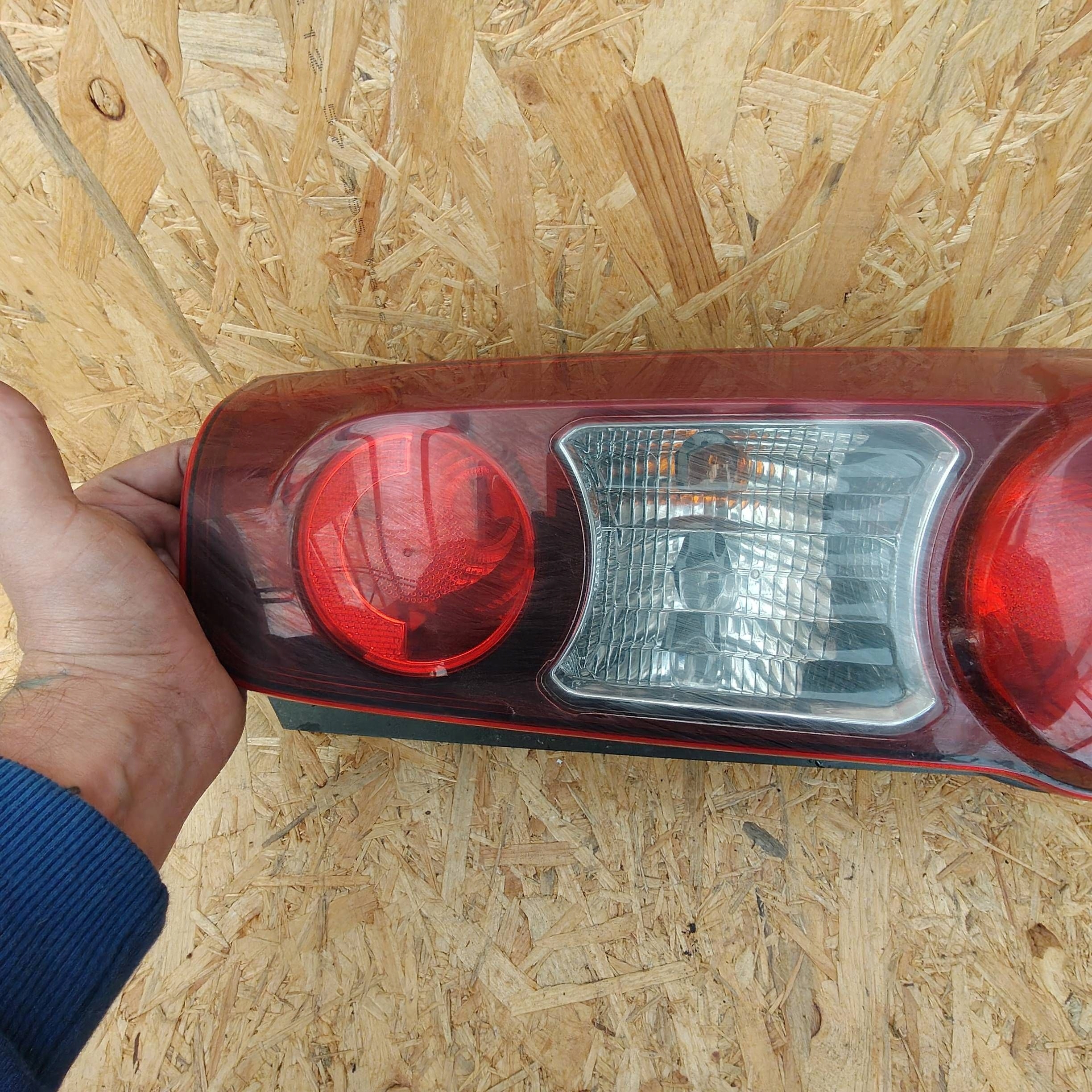 Citroen Berlingo 2017 rear part side right light rear