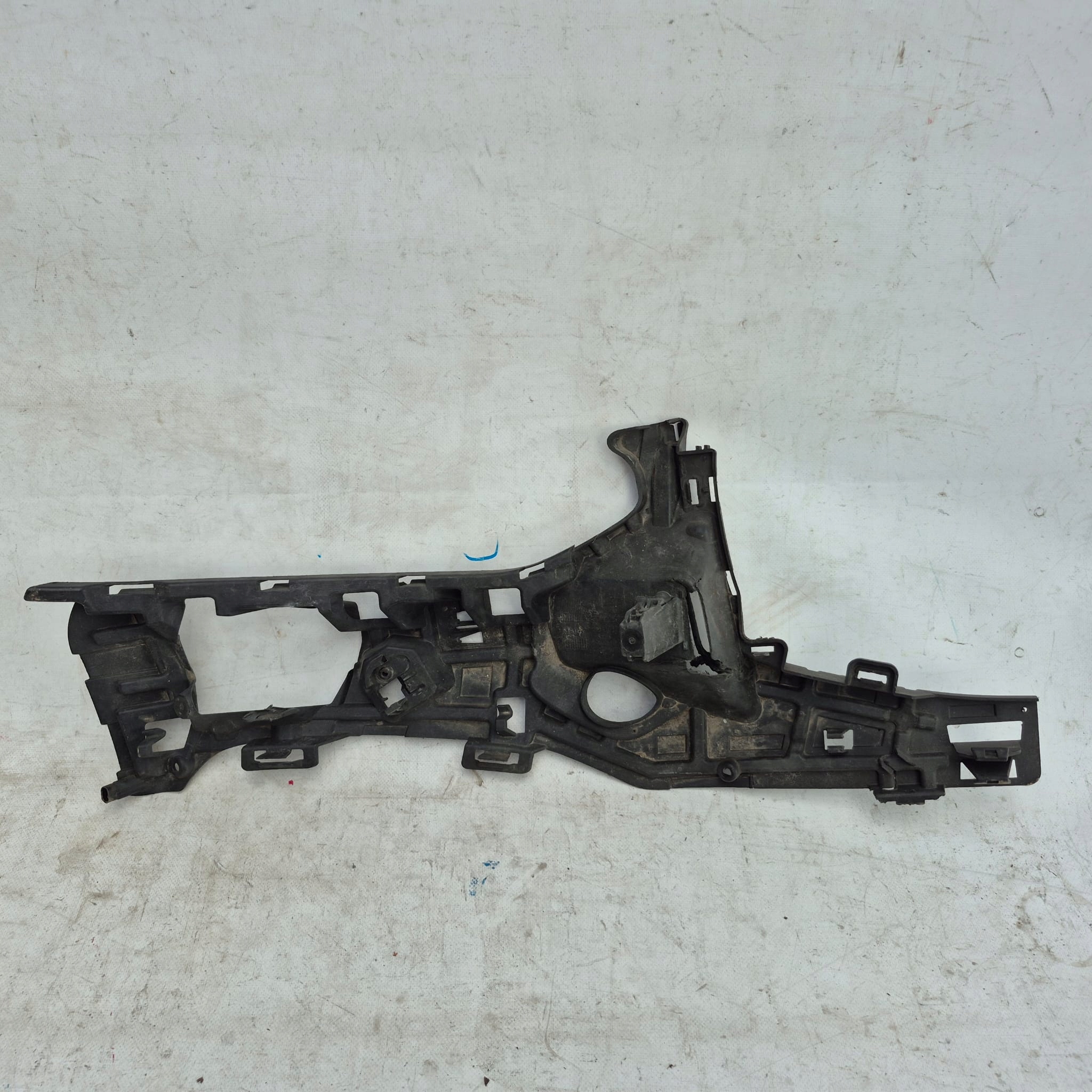 VOLVO S90 V90 16- bracket holder REFLEKTORA left support 31383237