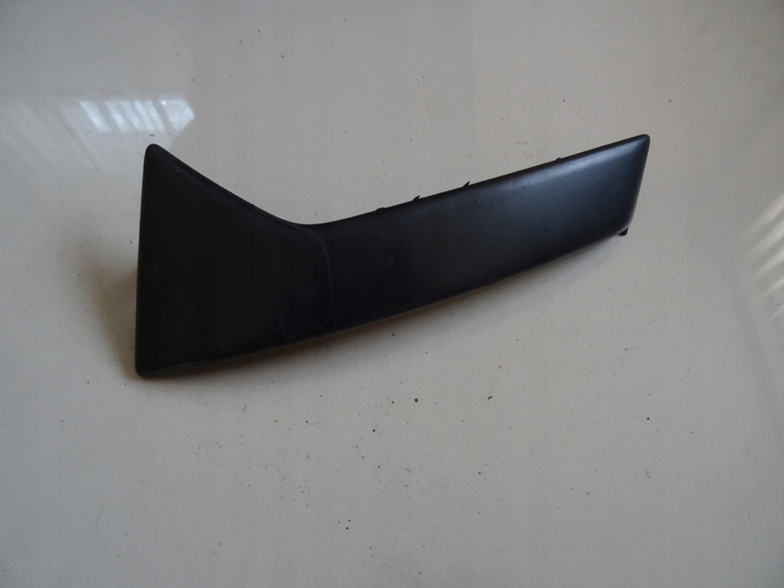 VOLVO S60 V70 РУЧКА КРІПЛЕННЯ ОБШИВКА ДВЕРІ 9193275