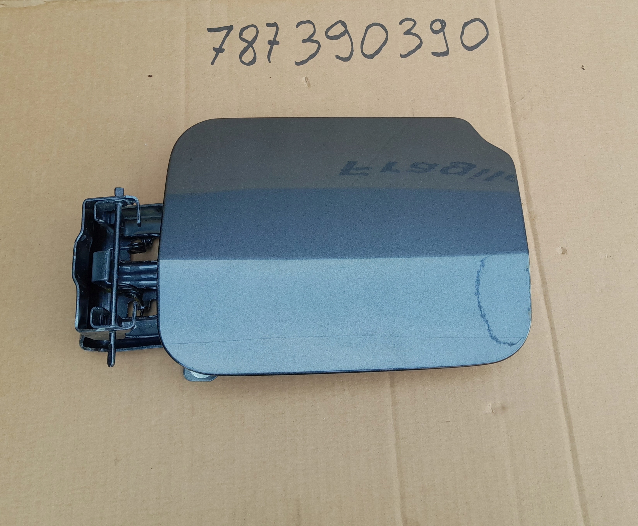 DACIA DUSTER II 20-24 r KLAPKA WLEWU PALIWA kolor TEKNA ORYGINAŁ