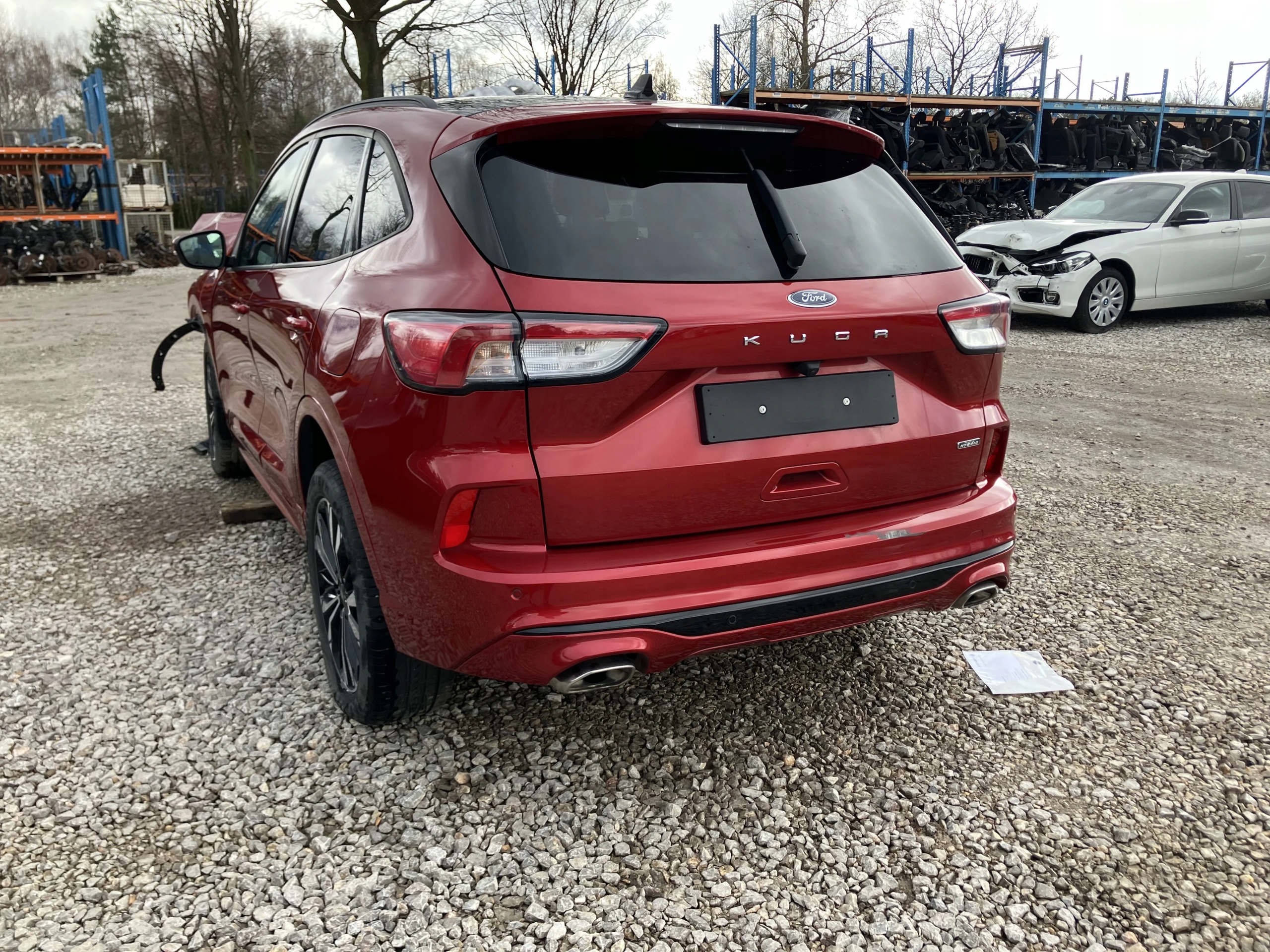 DUPA Z DACHEM PANORAMA BŁOTNIKI PAS FORD KUGA III MK3 20- EL