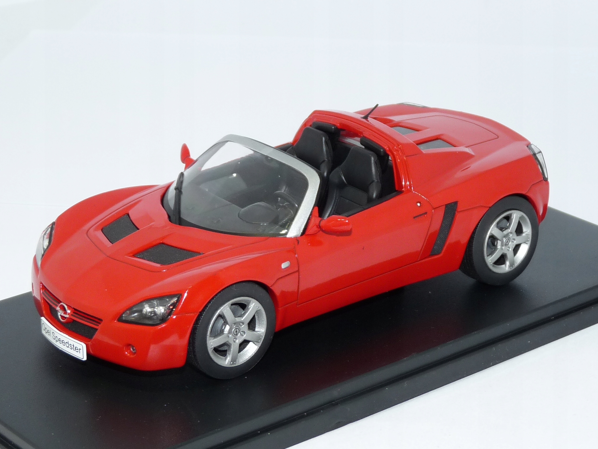 Opel Speedster 1:24 Hachette
